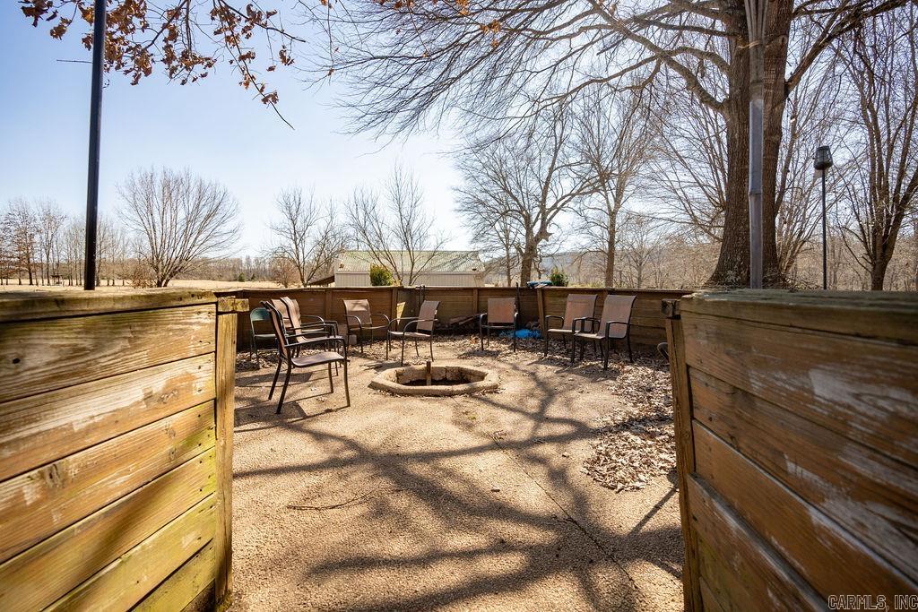 196 Schmelzer Lane Pangburn, AR 72121