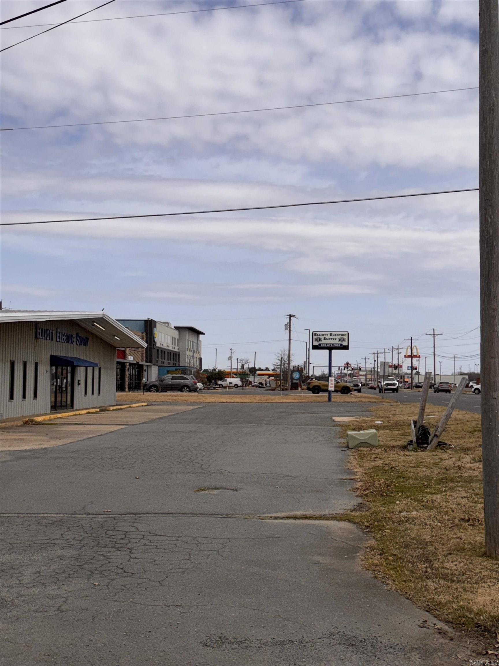 310 W 22nd Unit B Stuttgart, AR