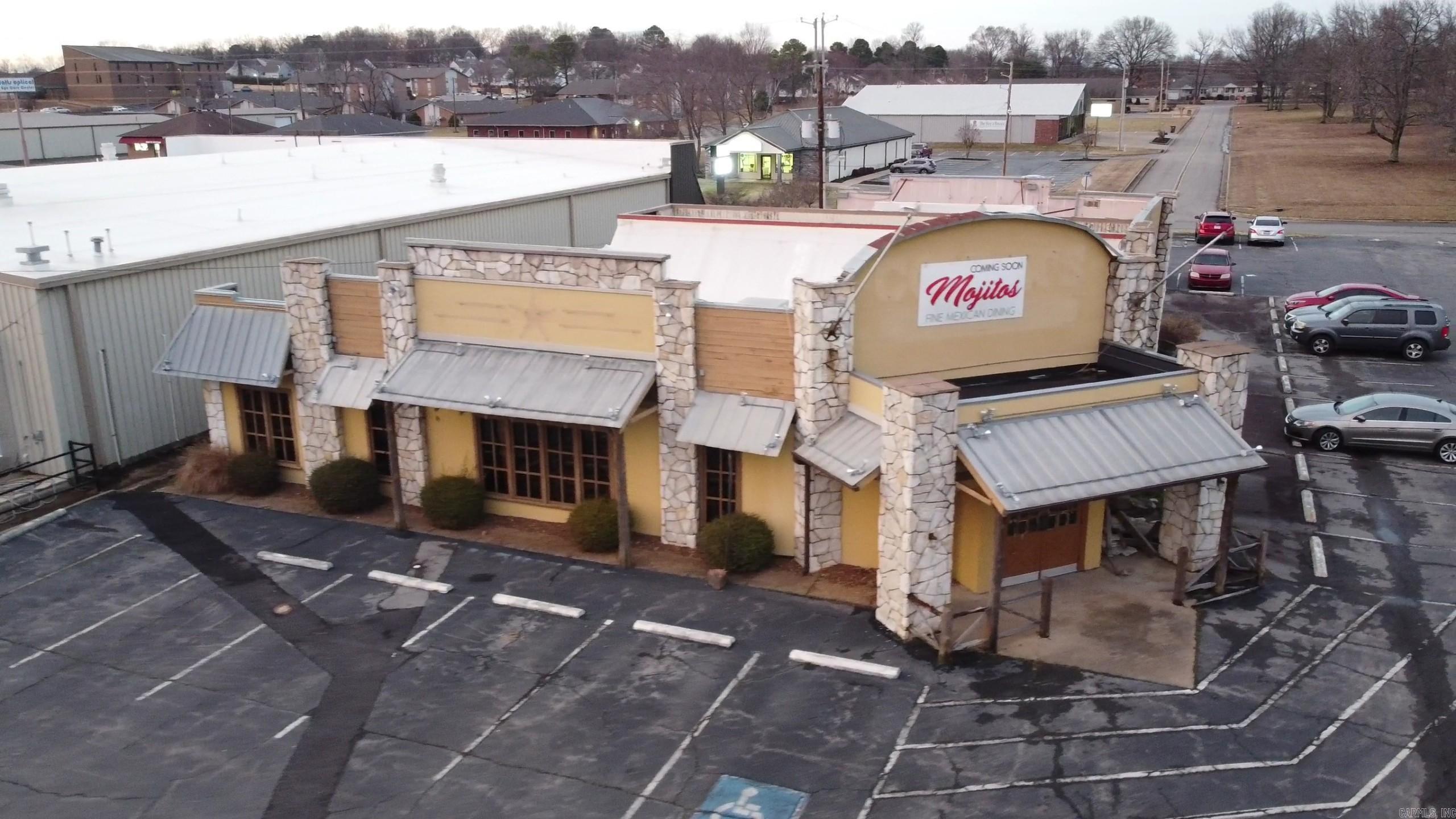 3000 E Race  Searcy, AR