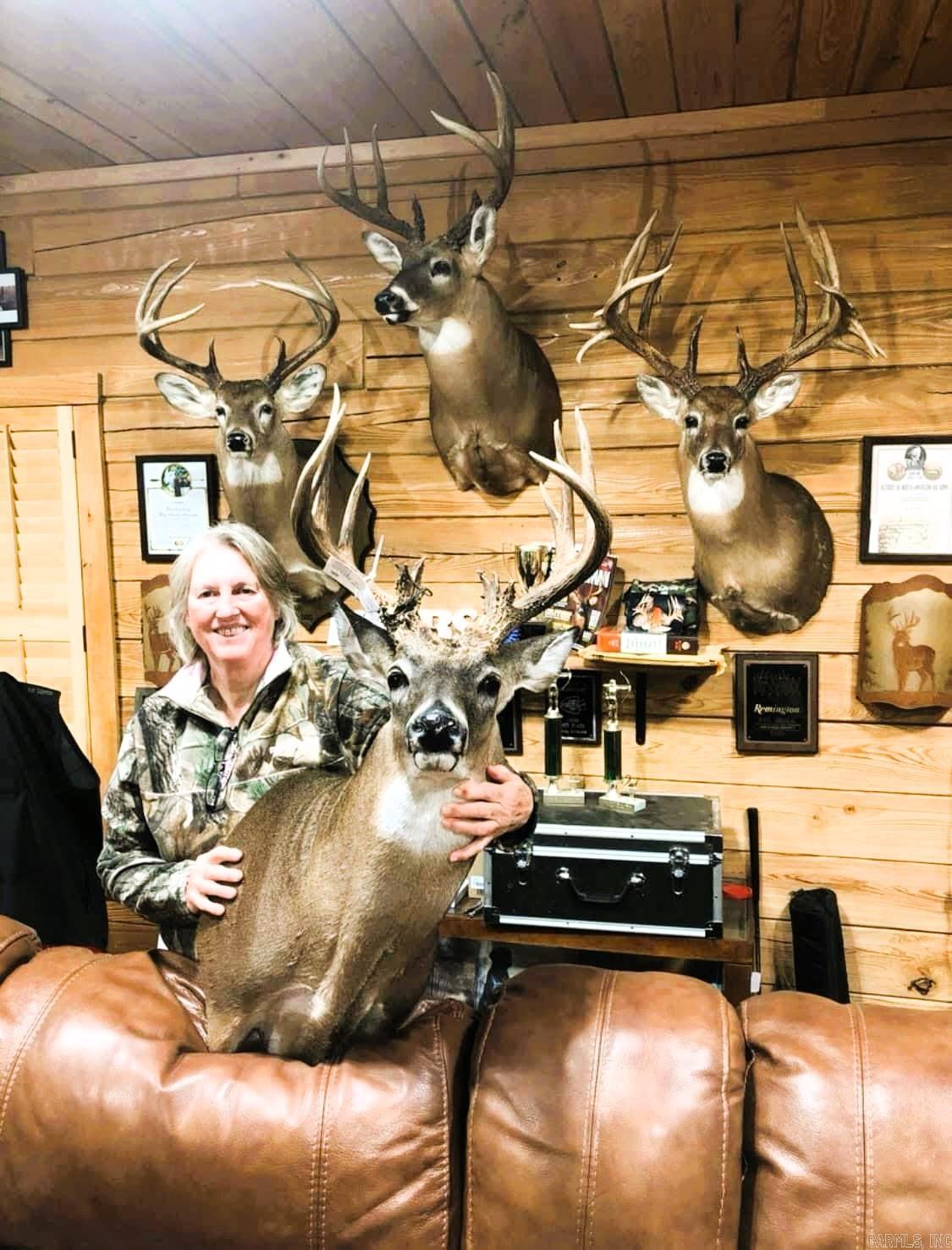 255 Adrian Mc Lane Tichnor, AR 72166