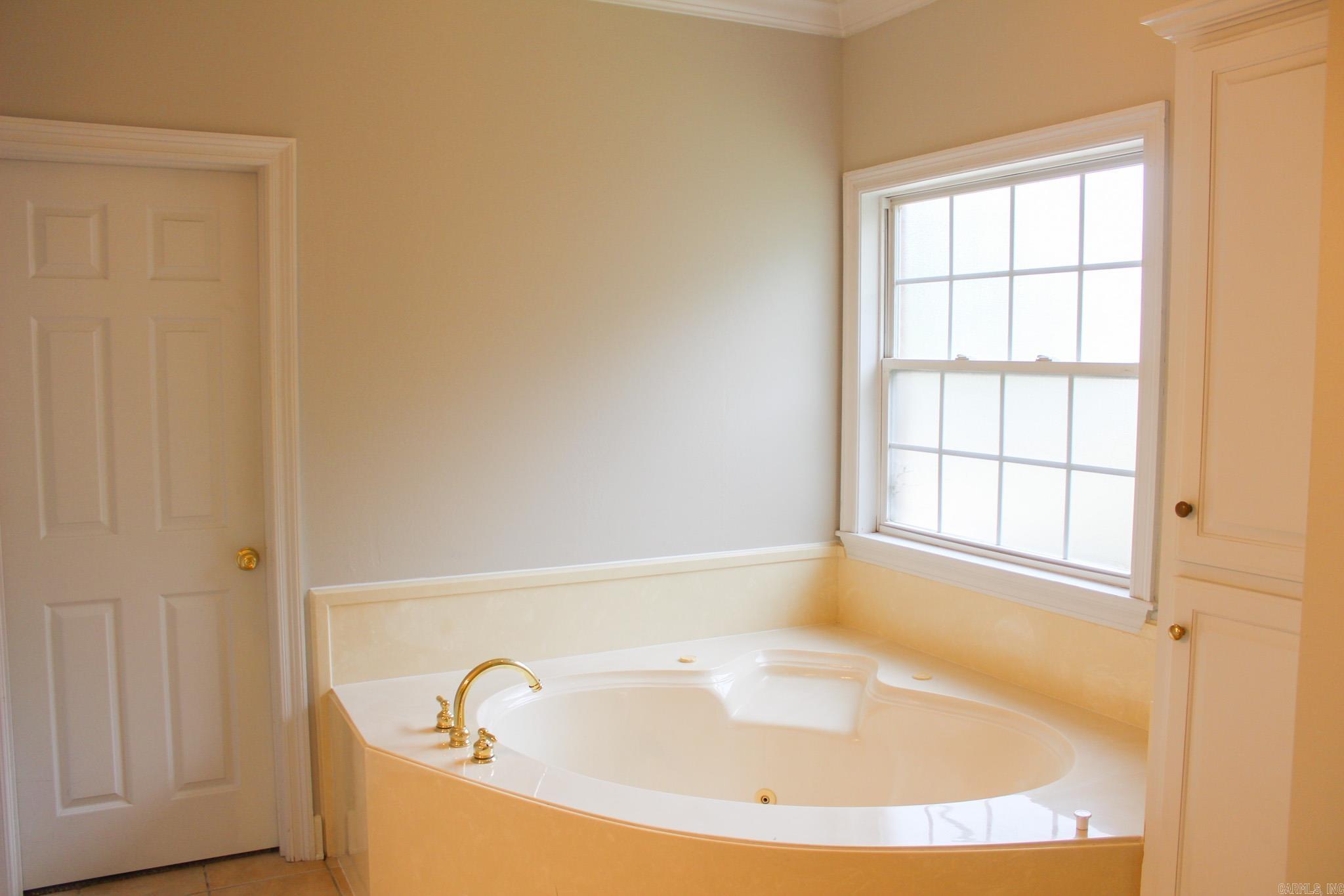 706 Pin Oak Drive Searcy, AR 72143