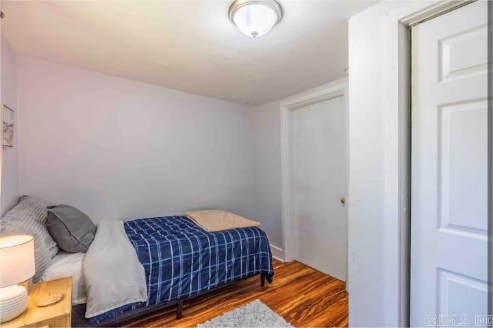 5600 C  Little Rock, AR