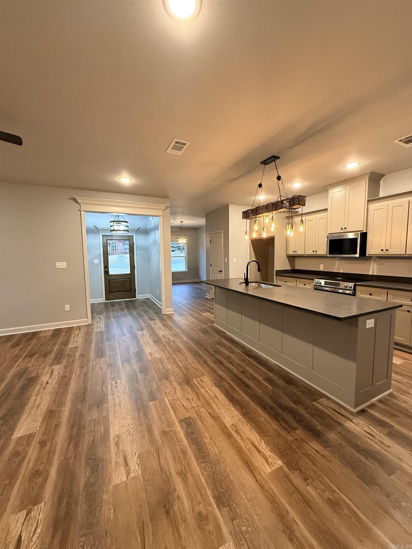 21364 Ashland Road Hensley, AR 72065