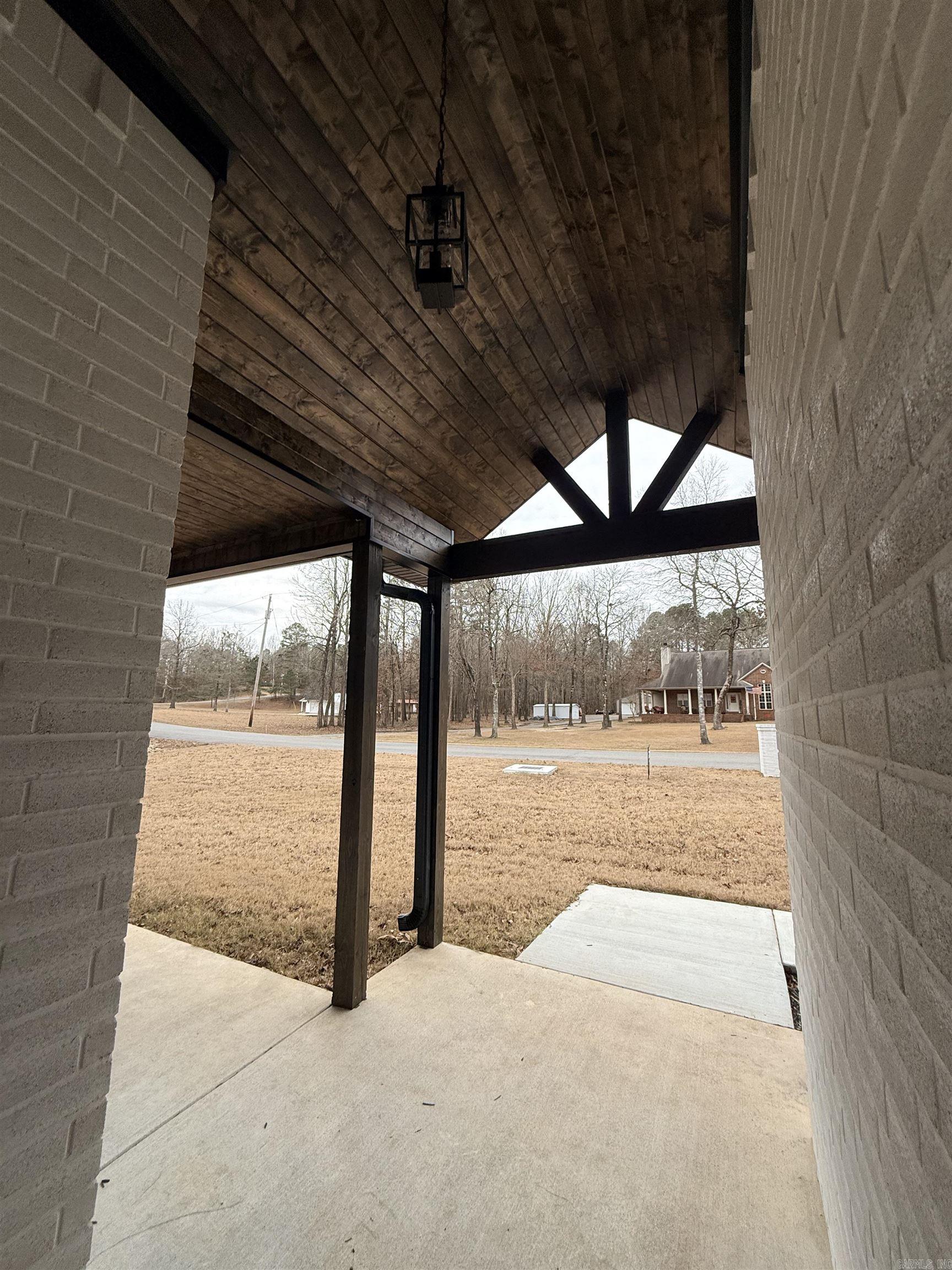 21364 Ashland Road Hensley, AR 72065