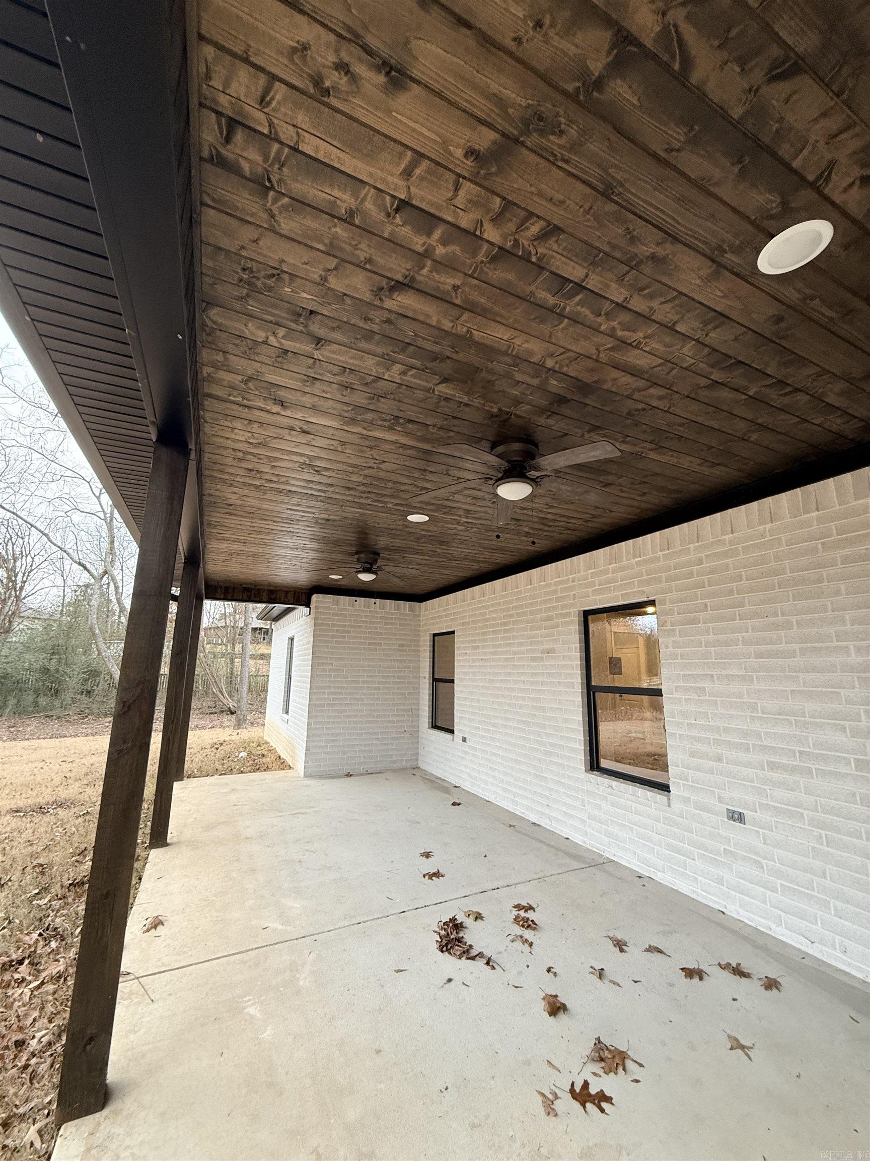21364 Ashland Road Hensley, AR 72065