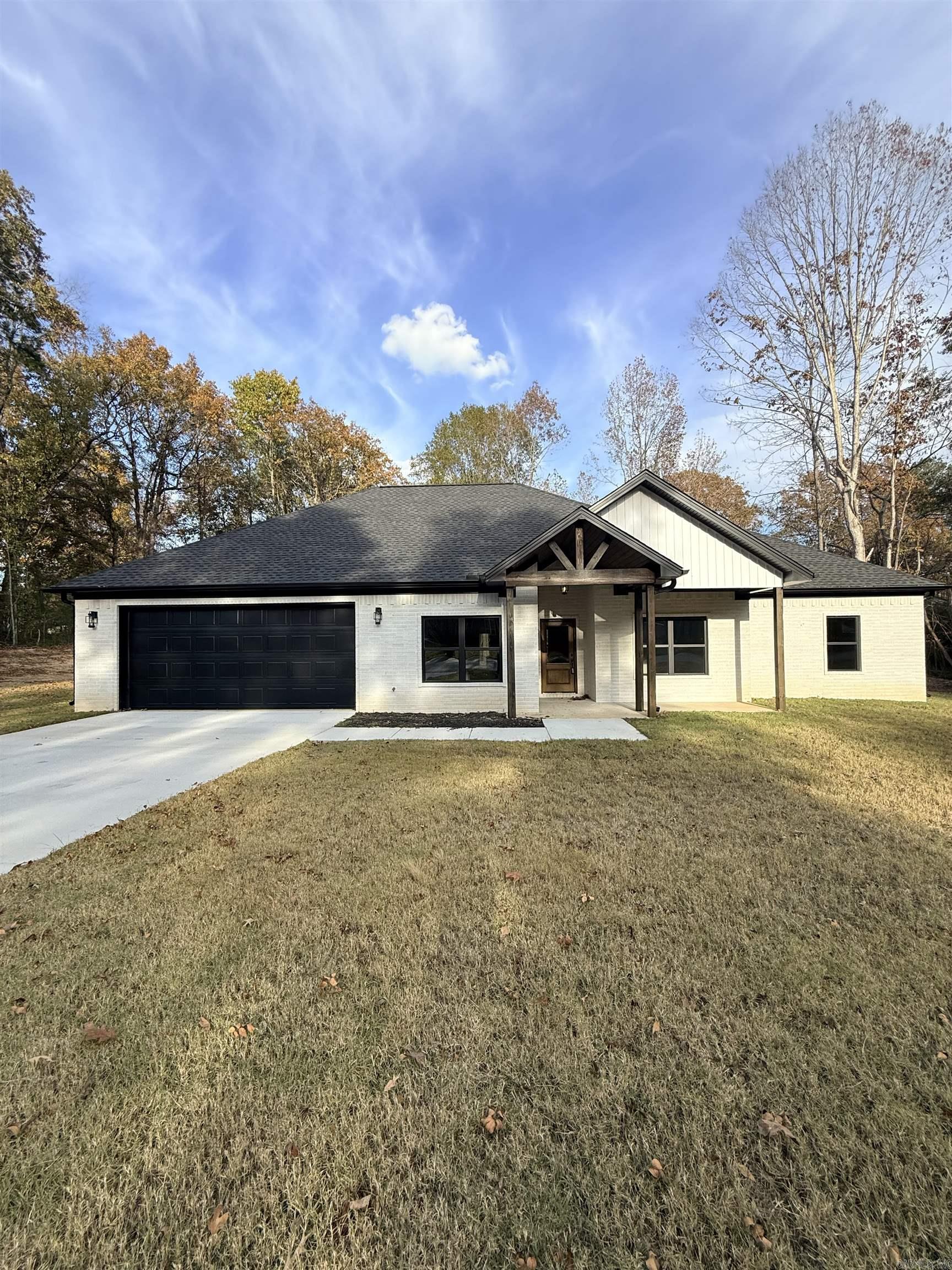 21364 Ashland Road Hensley, AR 72065