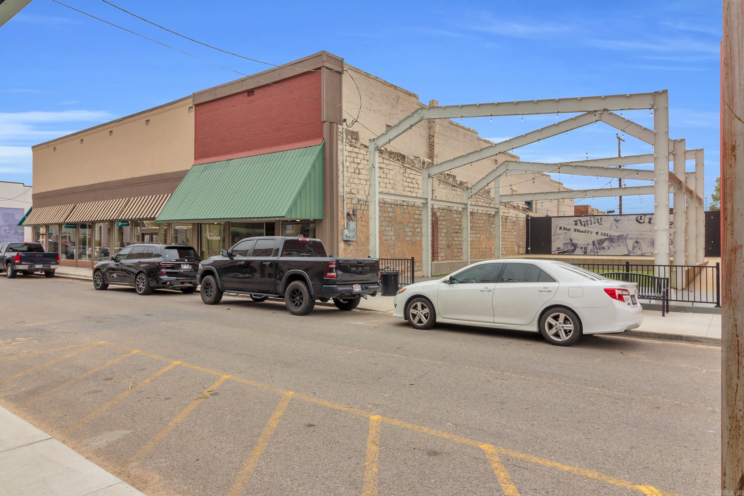 207 W Arch Street 213 Arch Street Searcy, AR