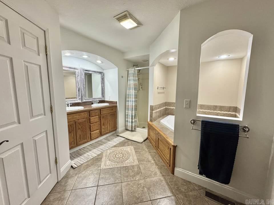 1013 Shipman Drive Mountain View, AR 72560