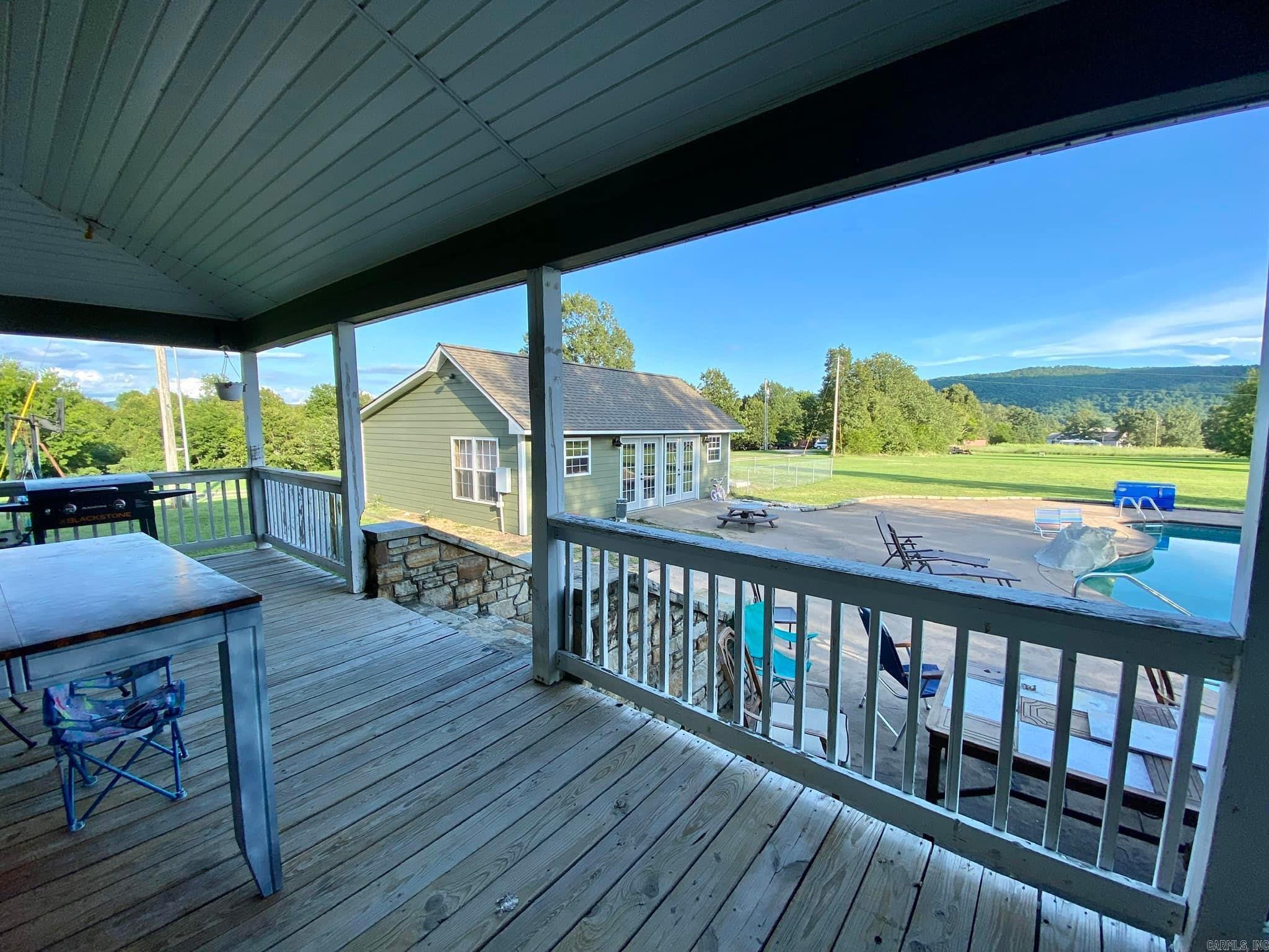 1013 Shipman Drive Mountain View, AR 72560