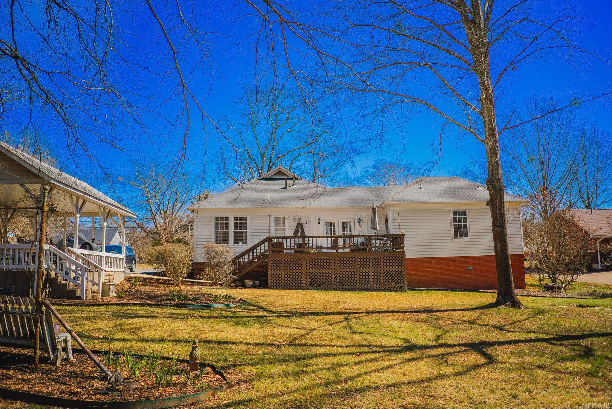 542 S Main Street Monticello, AR 71655