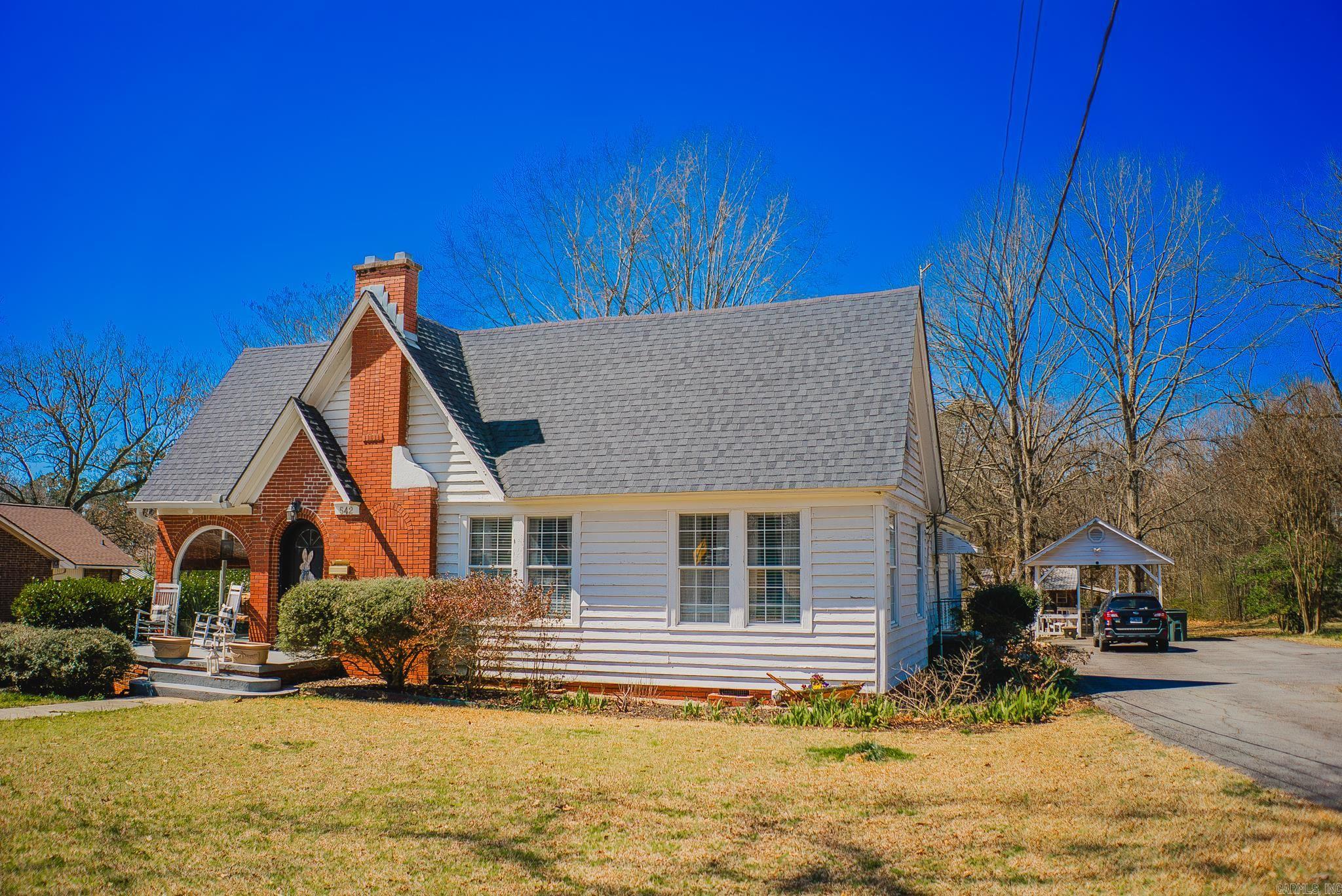 542 S Main  Monticello, AR