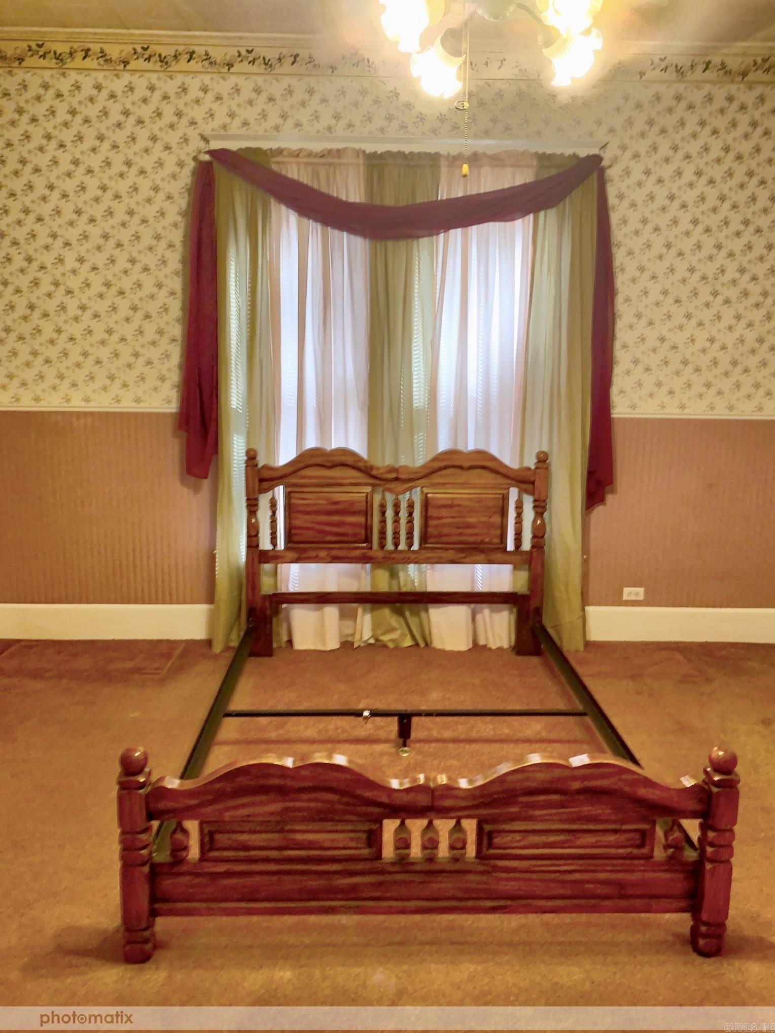 102 N Bradley  Warren, AR