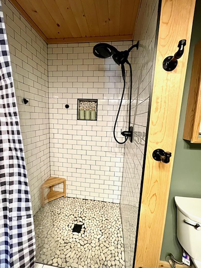 89 B E Valley  Hardy, AR