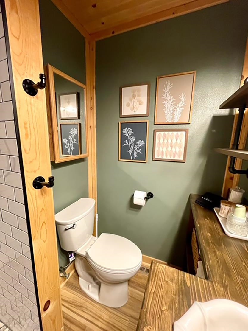 89 B E Valley  Hardy, AR