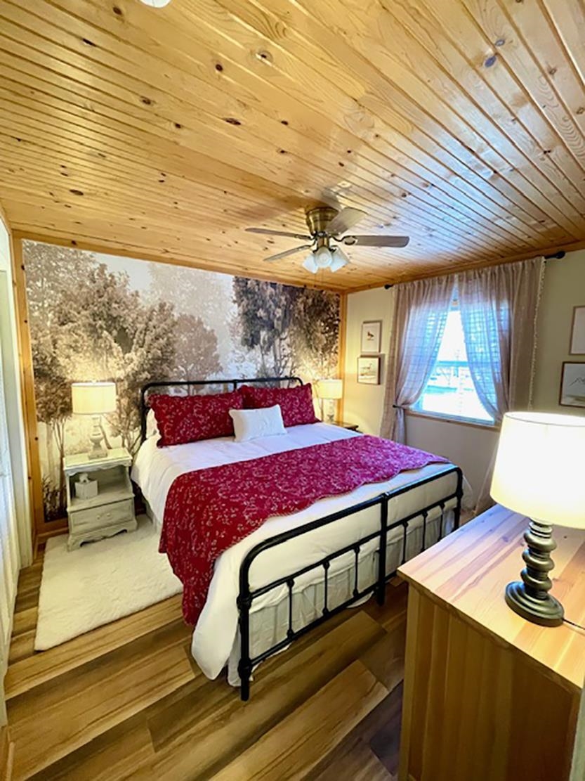 89 B E Valley  Hardy, AR