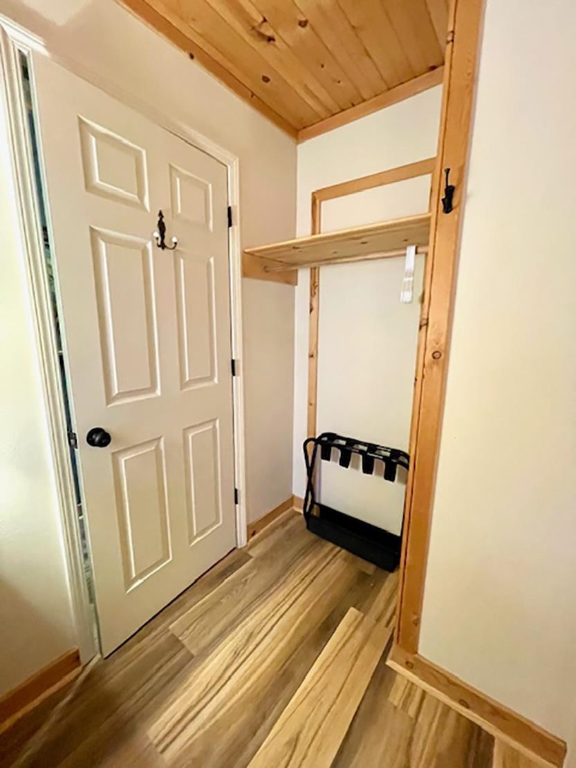 89 B E Valley  Hardy, AR