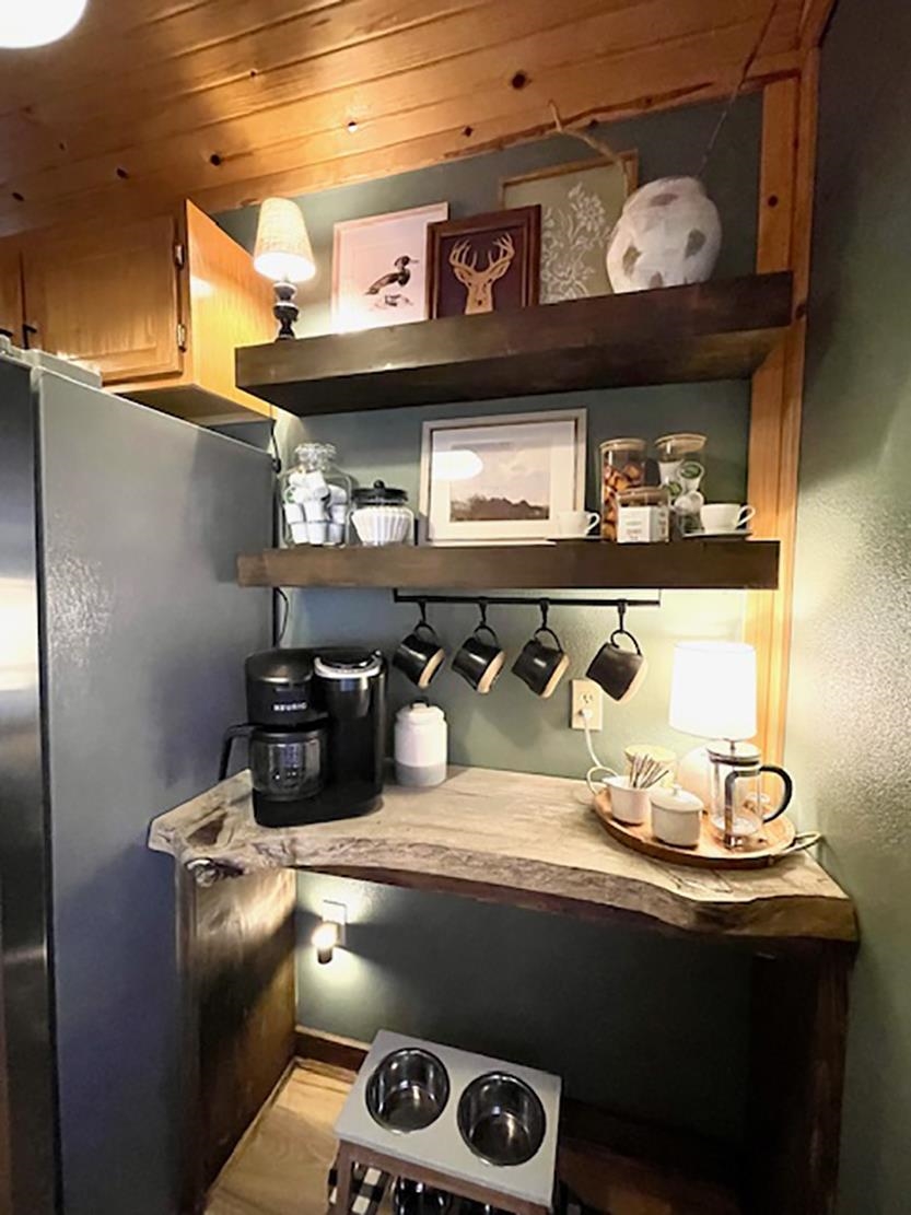 89 B E Valley  Hardy, AR