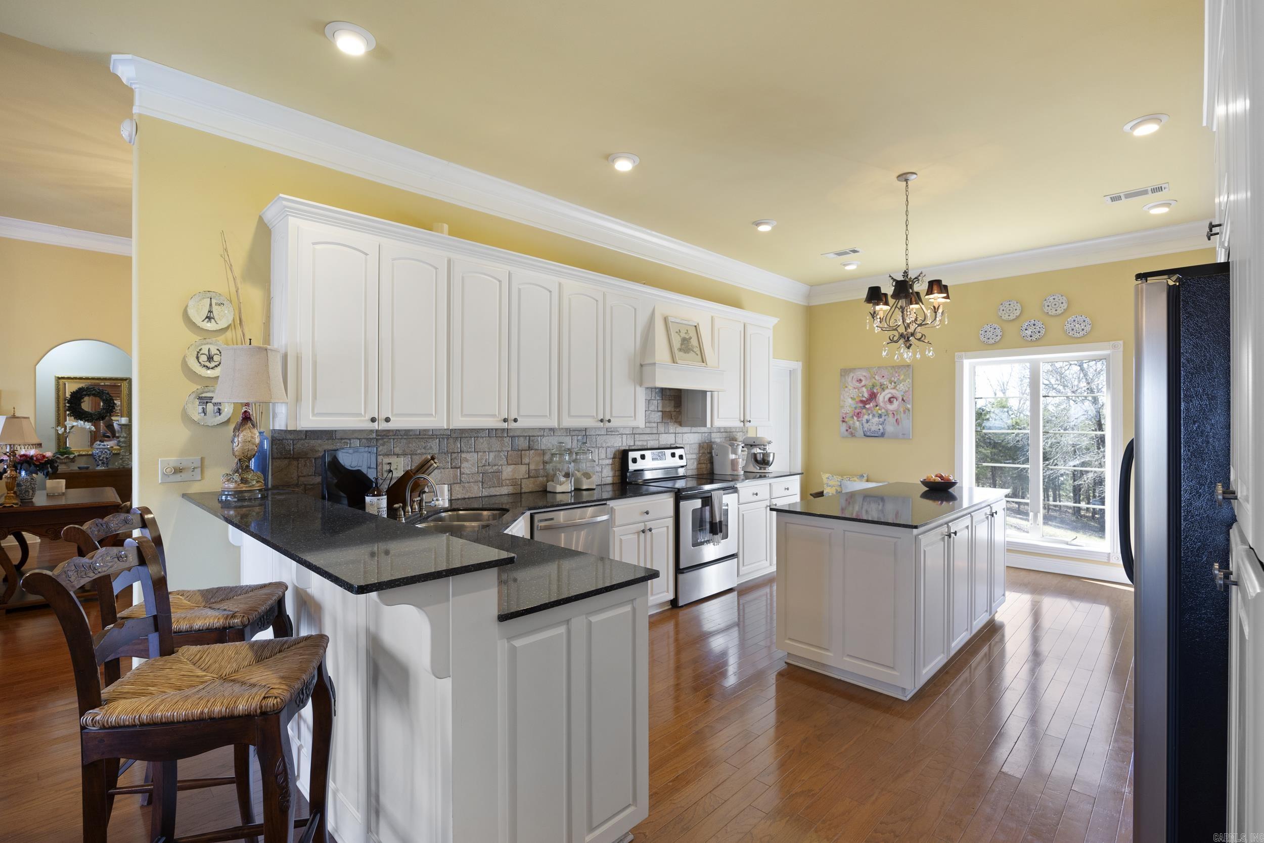 4 Robins Ridge Road Morrilton, AR 72110