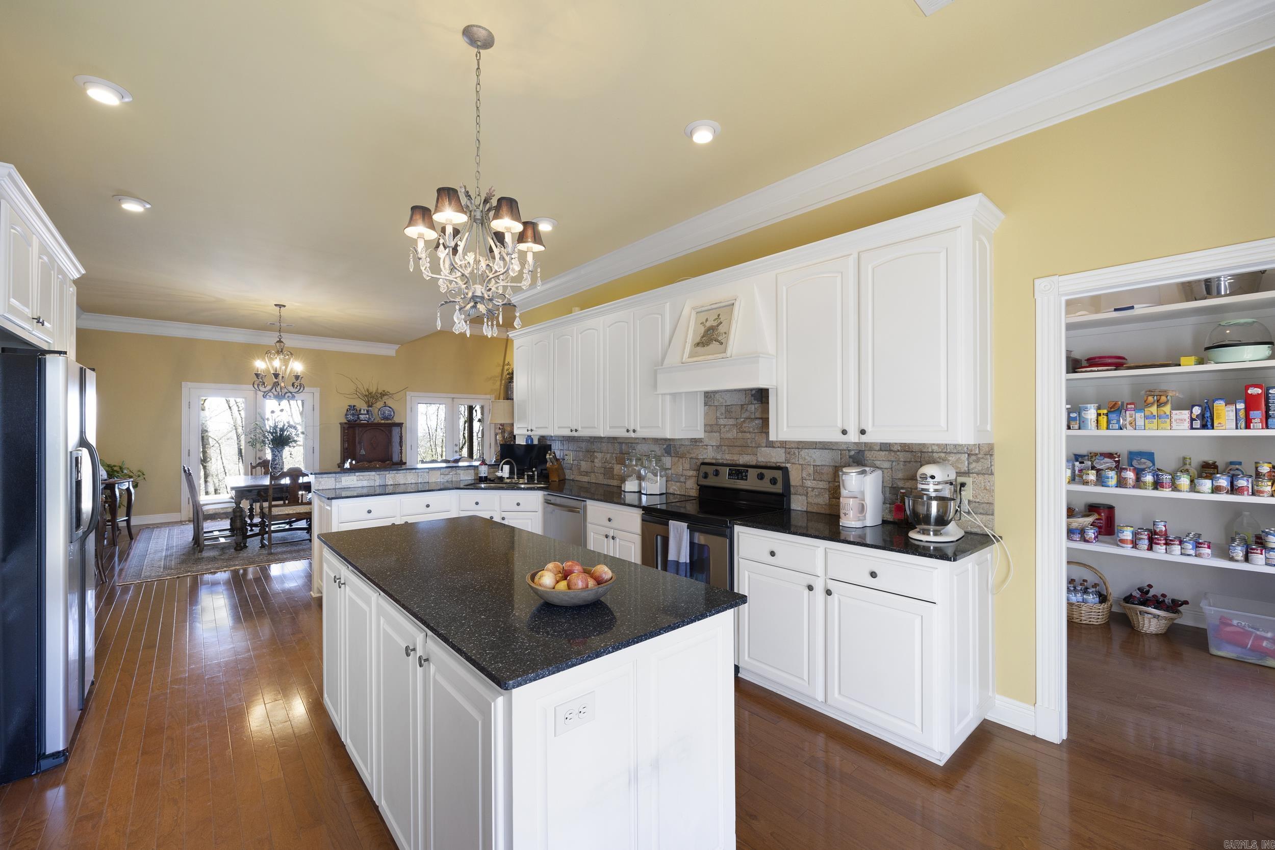 4 Robins Ridge Road Morrilton, AR 72110