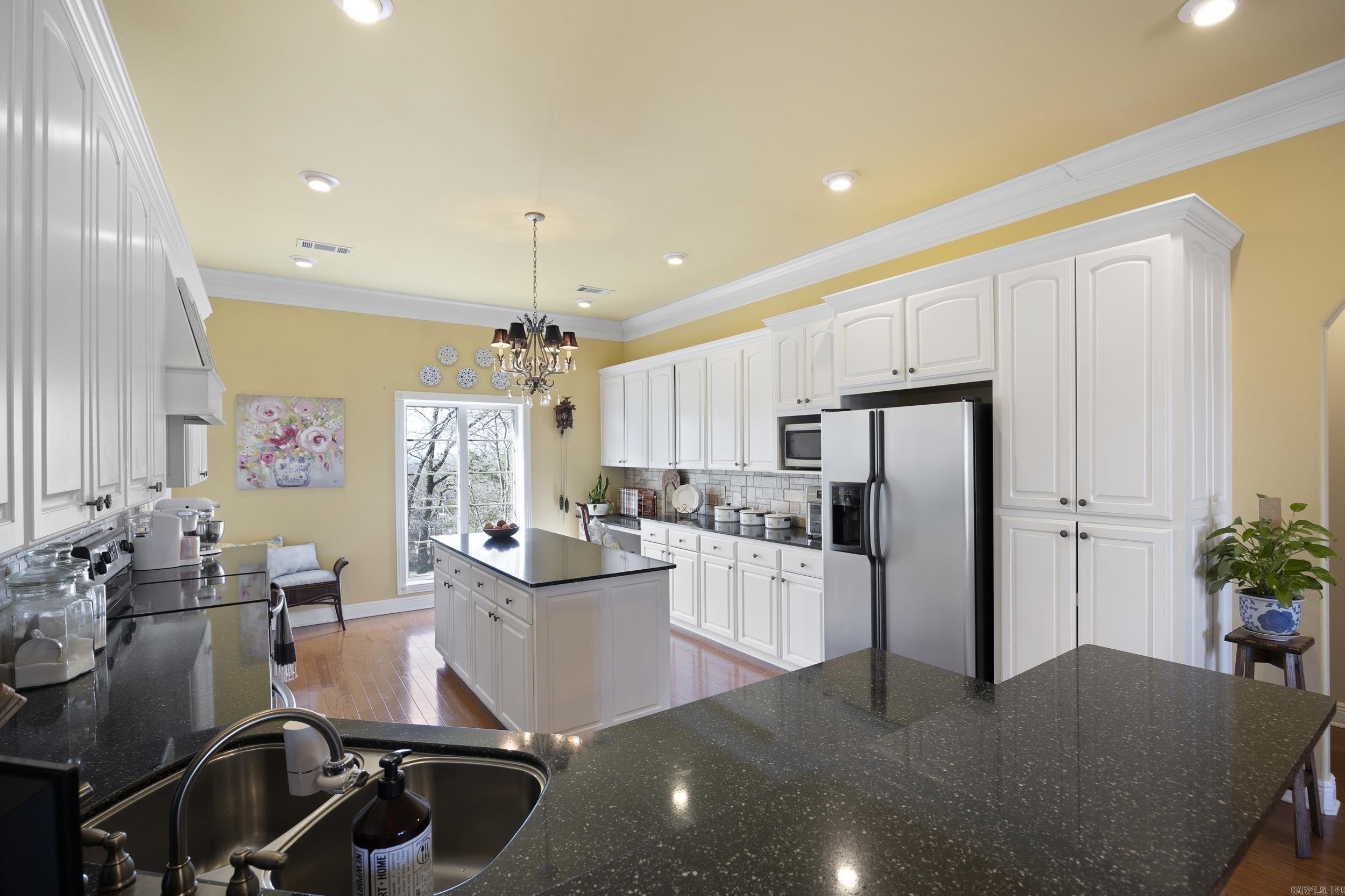 4 Robins Ridge Road Morrilton, AR 72110