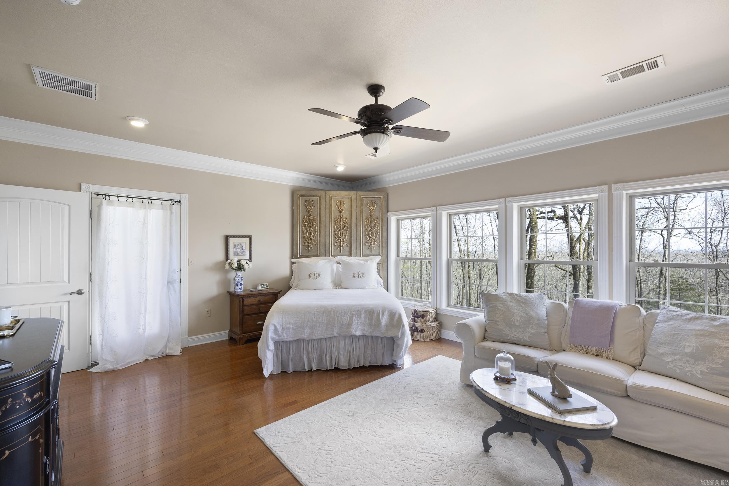 4 Robins Ridge Road Morrilton, AR 72110