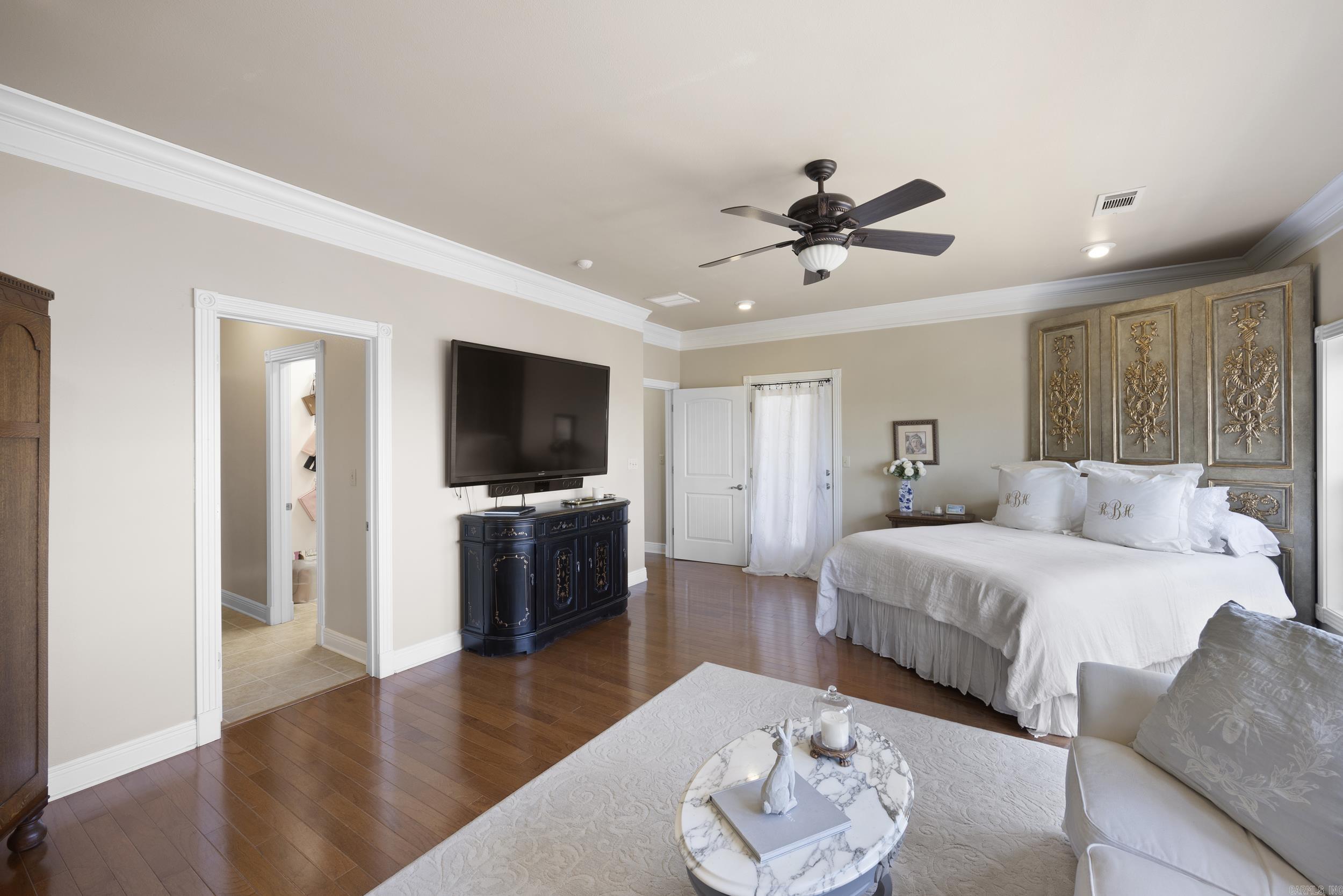 4 Robins Ridge Road Morrilton, AR 72110