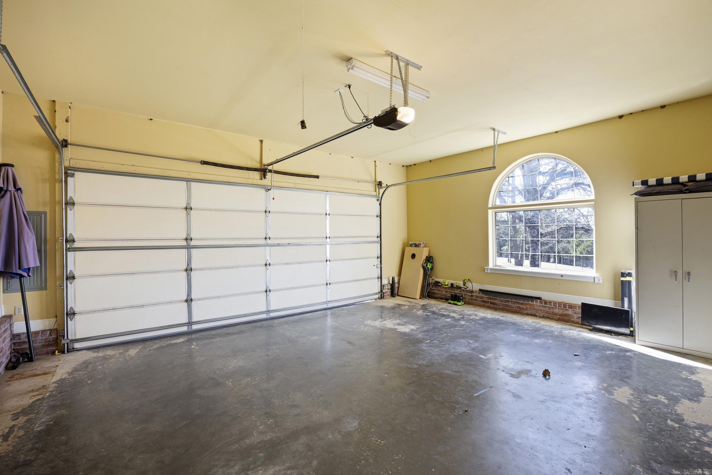 4 Robins Ridge Road Morrilton, AR 72110