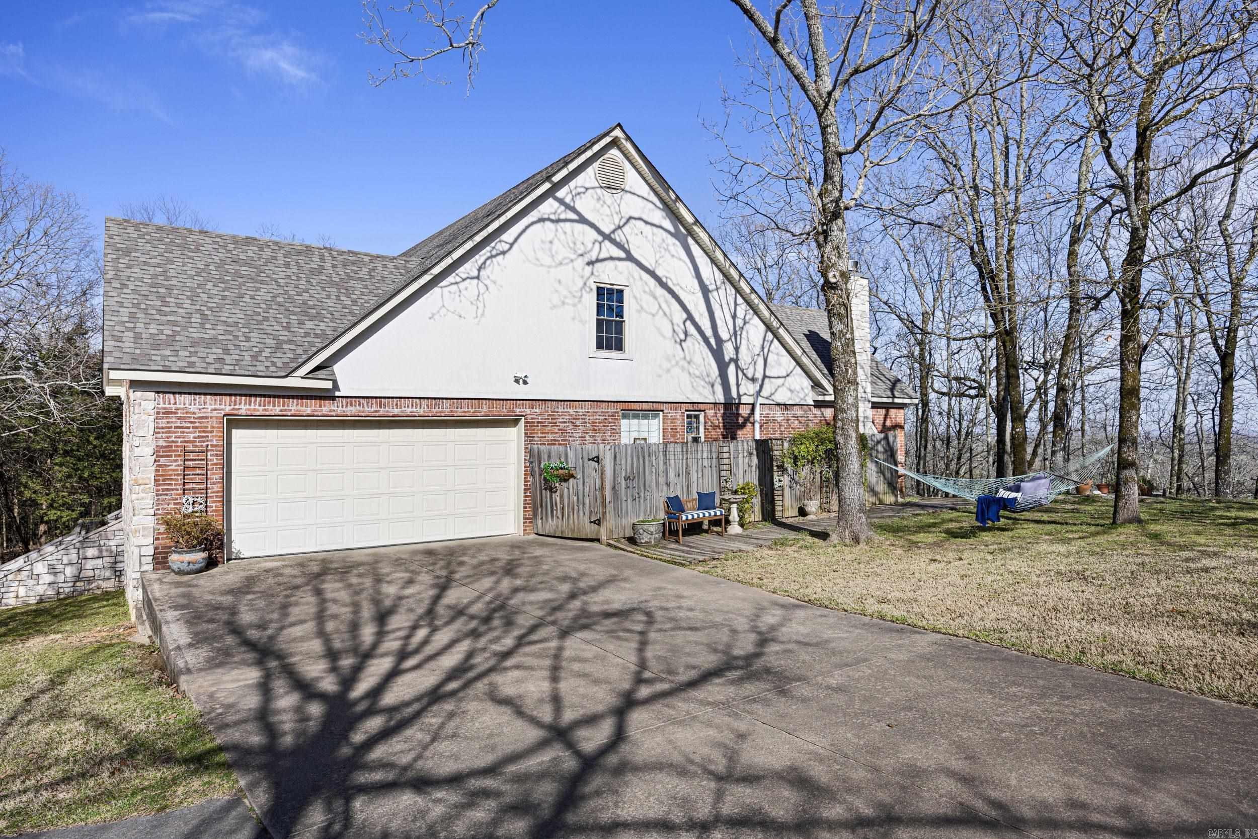 4 Robins Ridge Road Morrilton, AR 72110