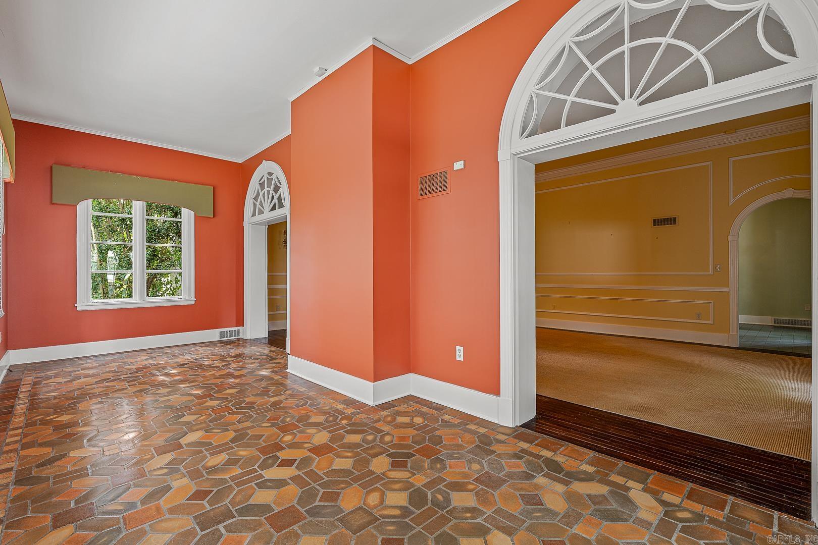 1419 S Main  Jonesboro, AR