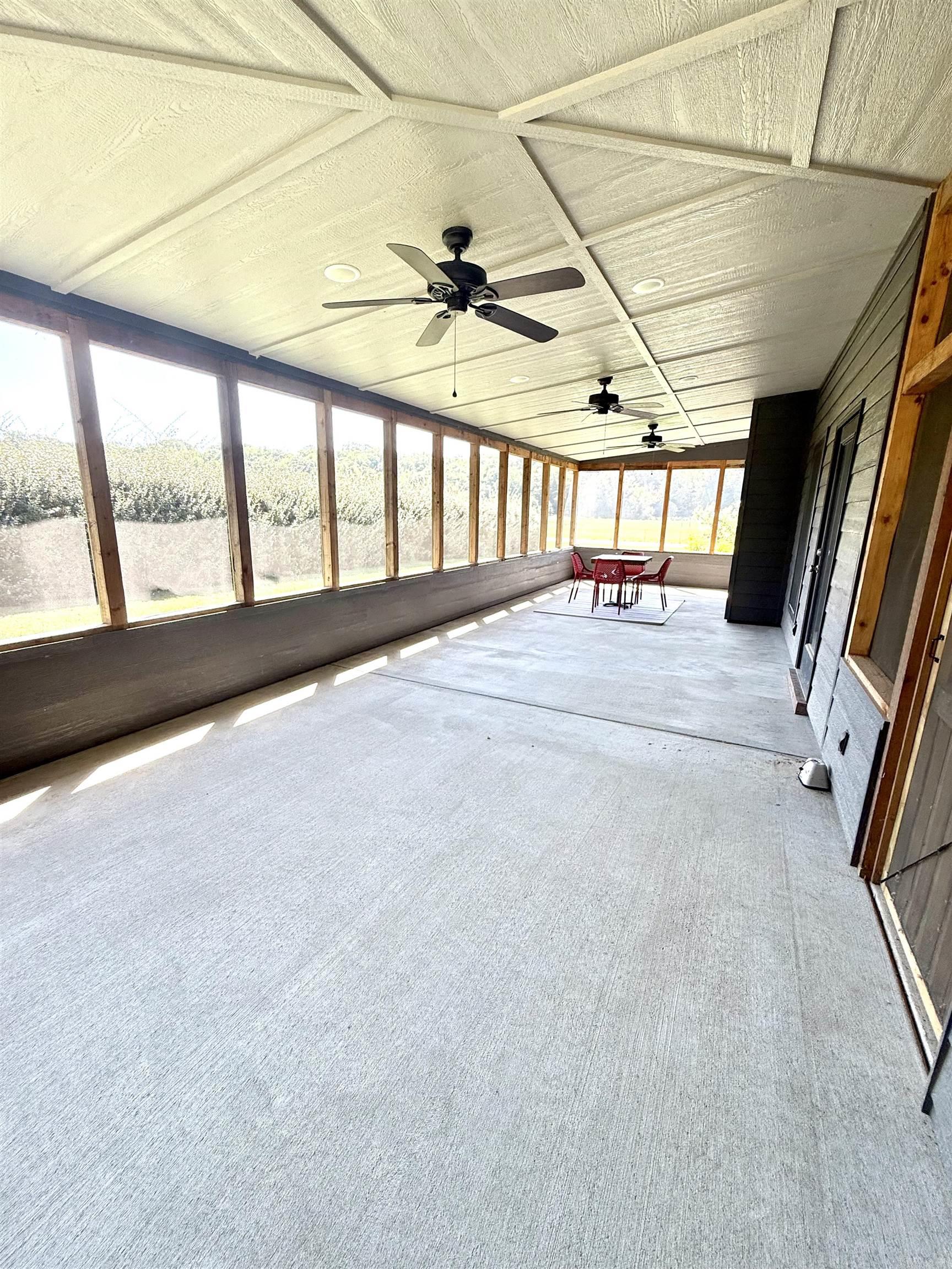 119 E River  Pangburn, AR