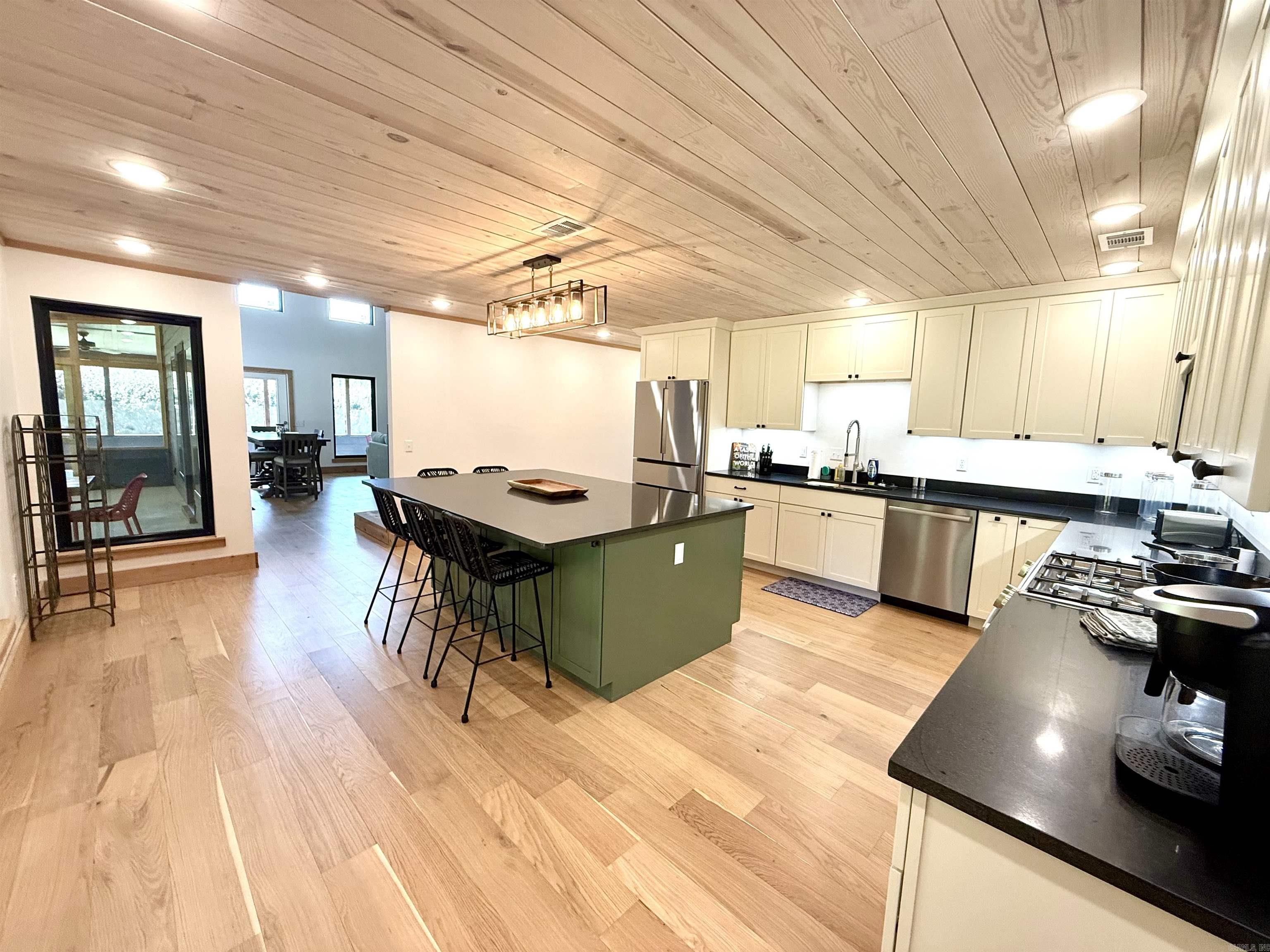 119 E River  Pangburn, AR
