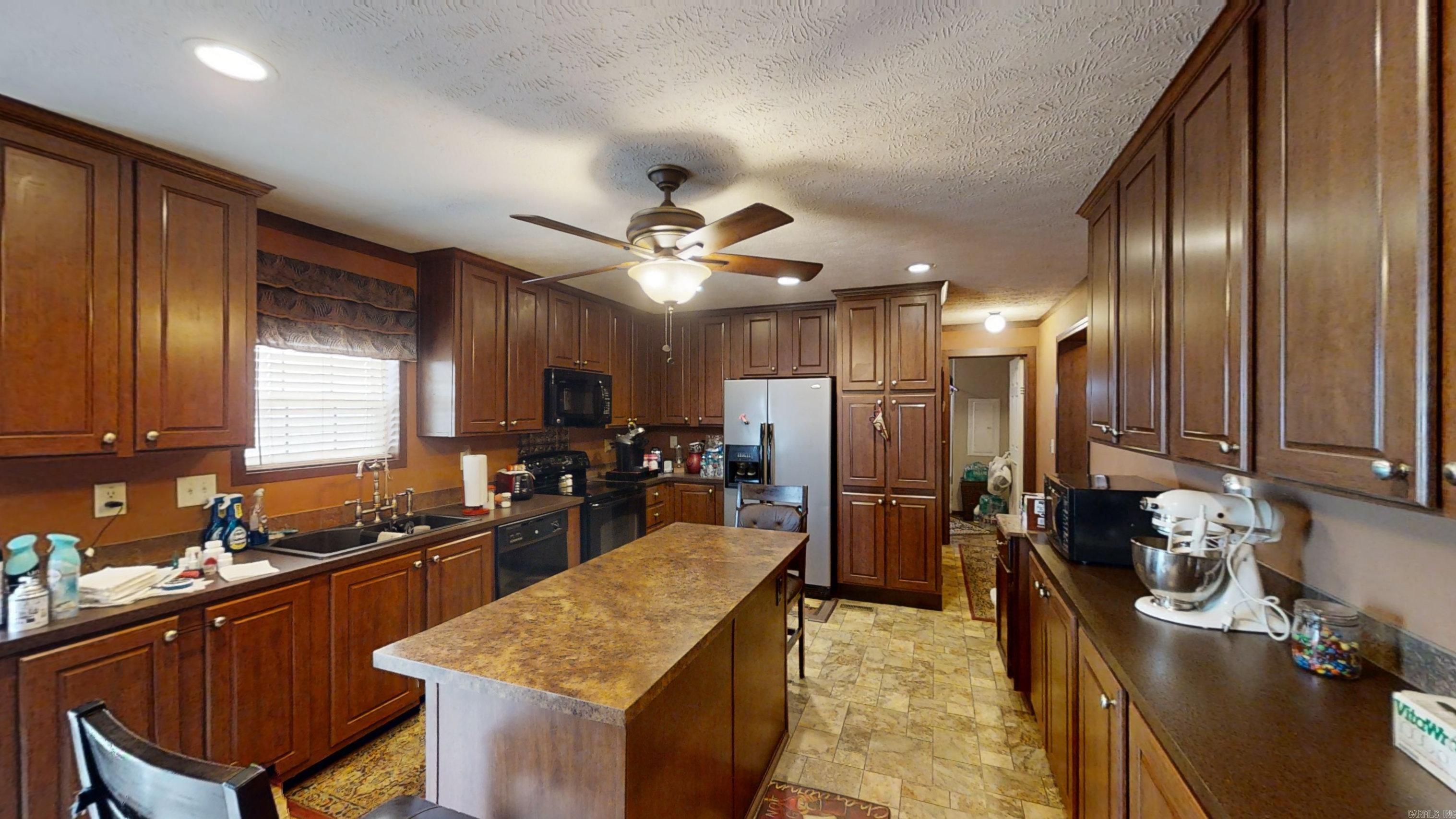 1384/1386 County Road 131 Corning, AR 72422