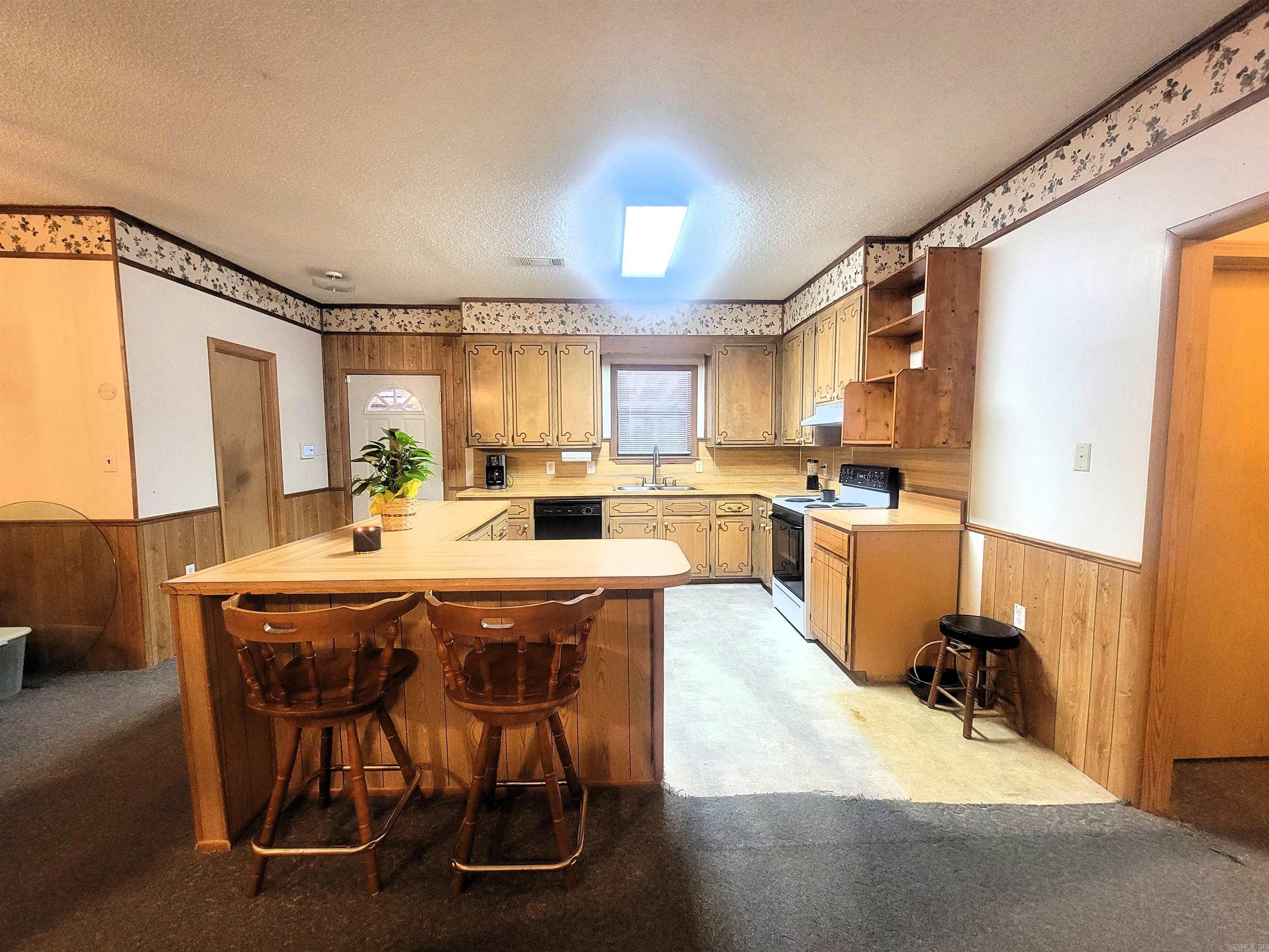 6901 Camden Cutoff  Pine Bluff, AR