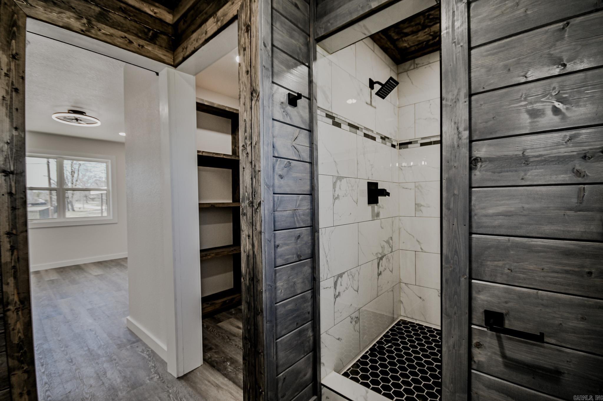 305 N Reine Street Mena, AR 71953