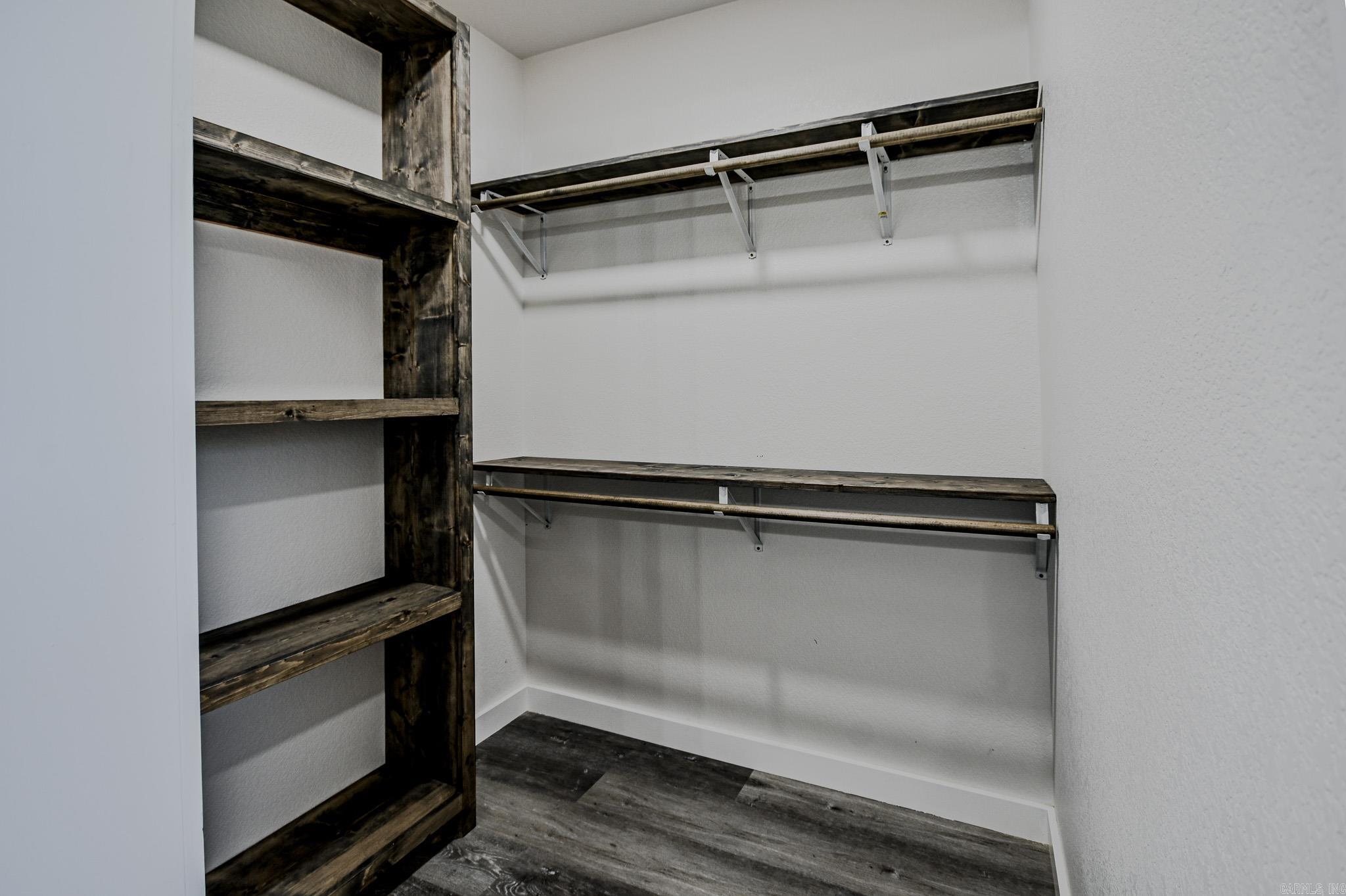 305 N Reine Street Mena, AR 71953