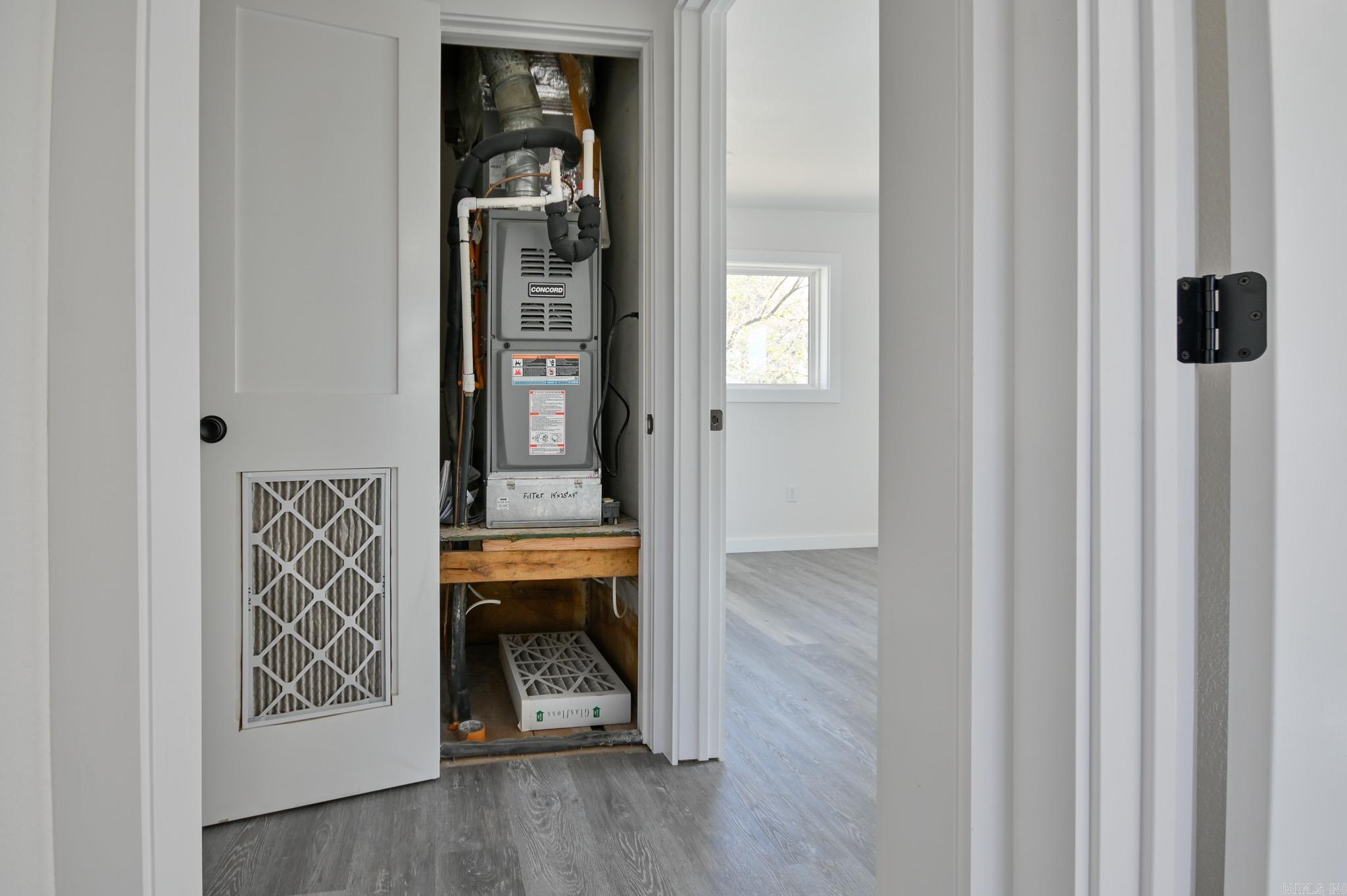 305 N Reine Street Mena, AR 71953