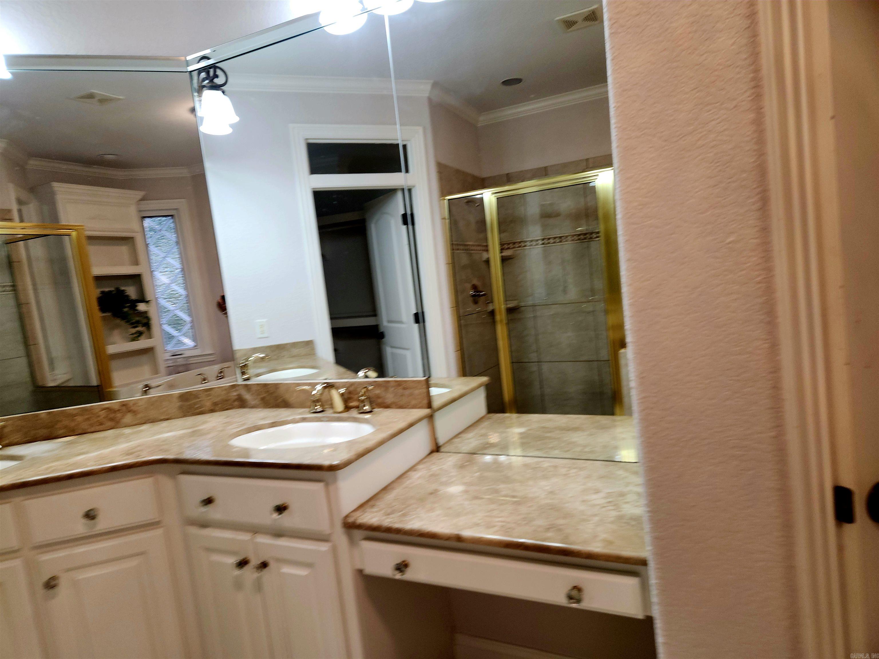 32 LA PALABRA Way Hot Springs Village, AR 71909