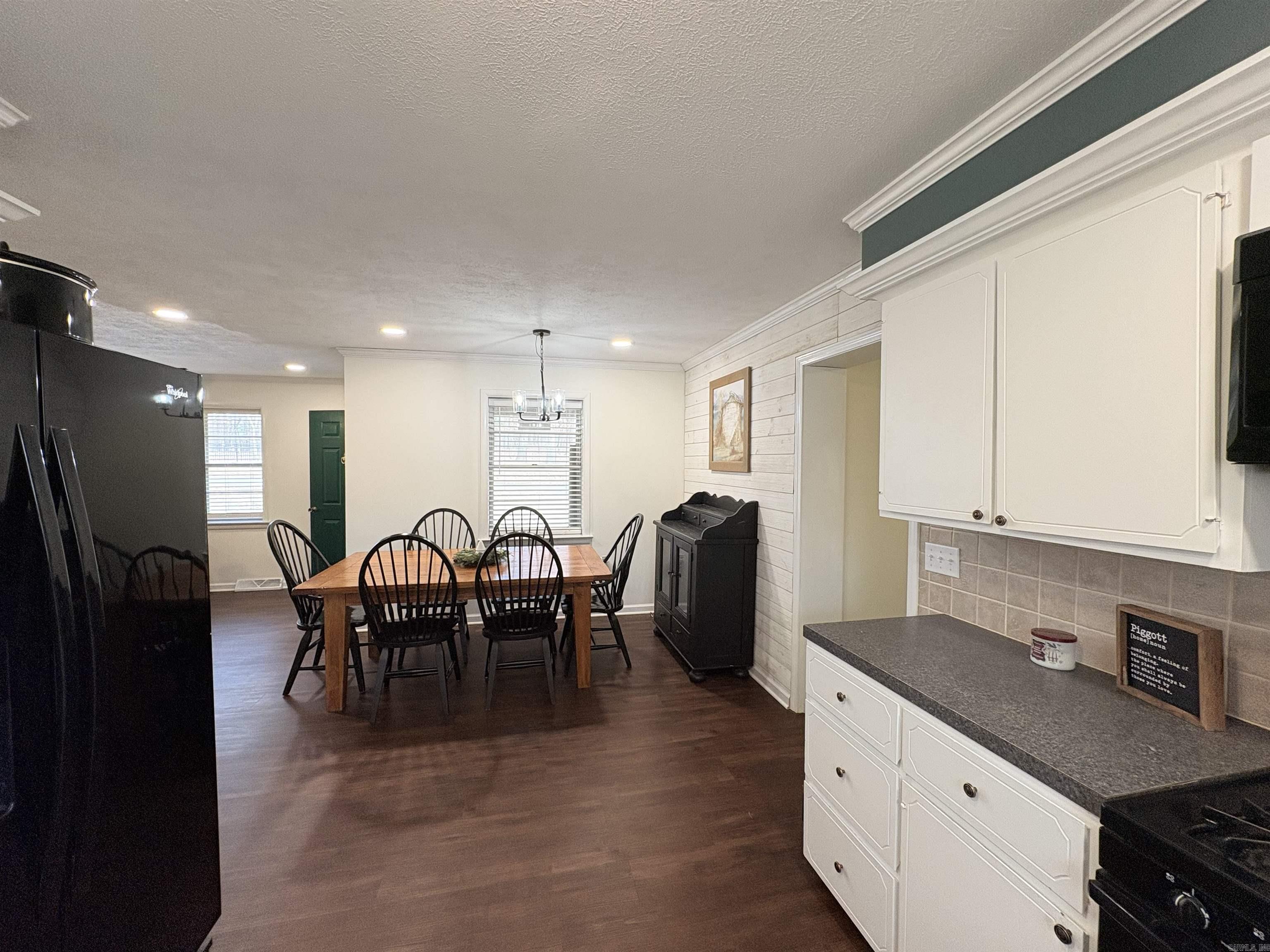 420 N 12th Avenue Piggott, AR 72454