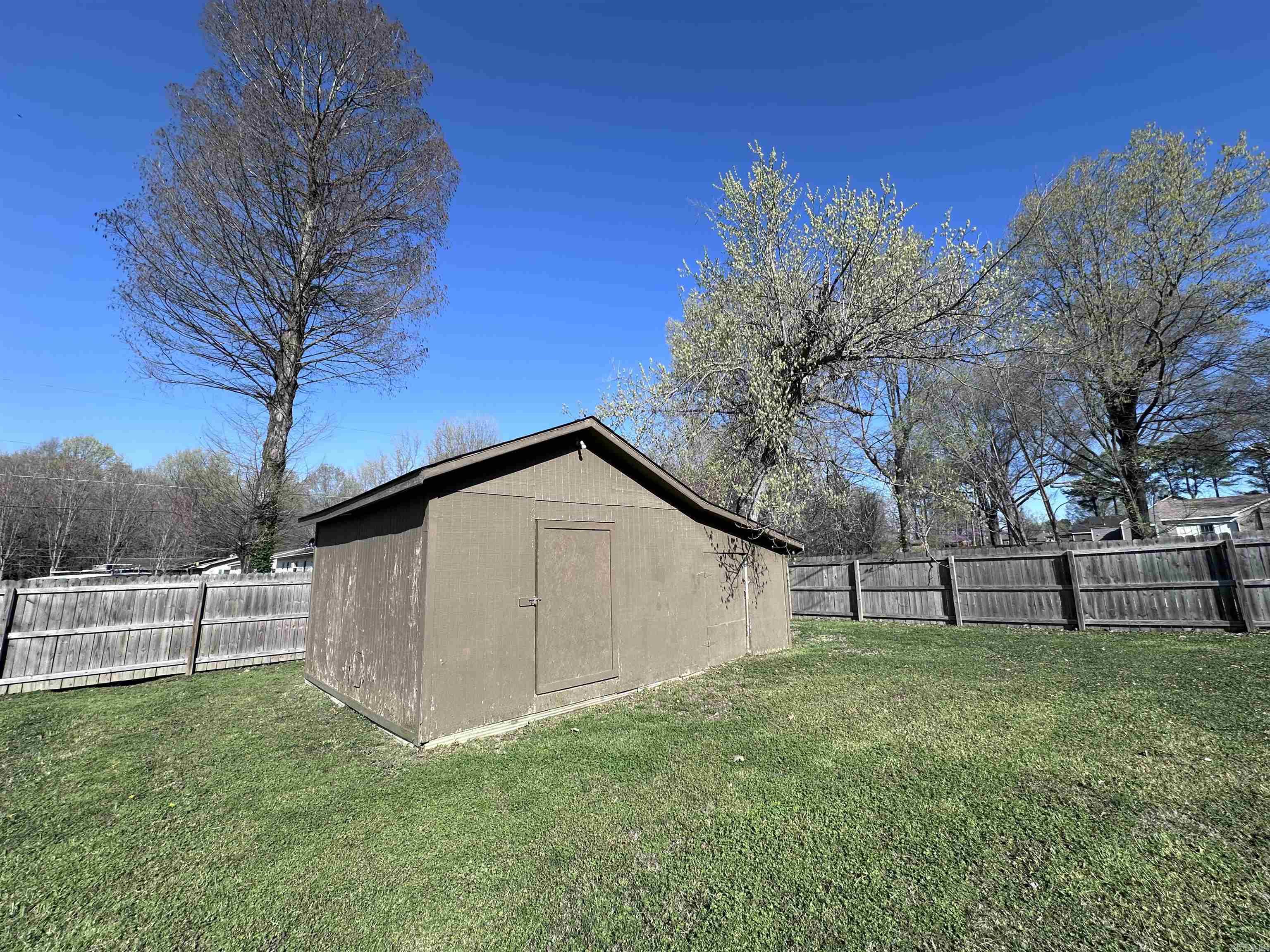 420 N 12th Avenue Piggott, AR 72454