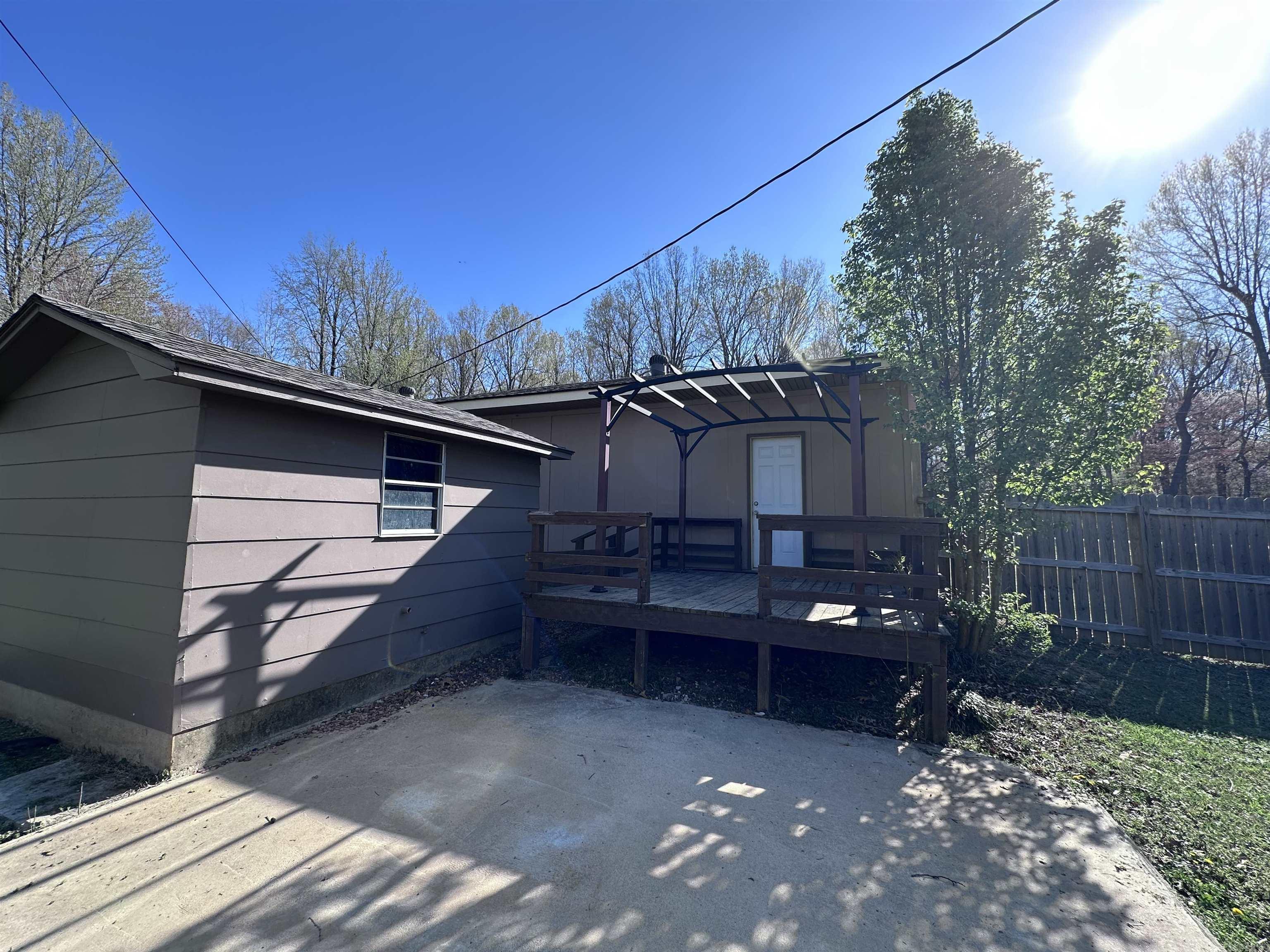 420 N 12th Avenue Piggott, AR 72454