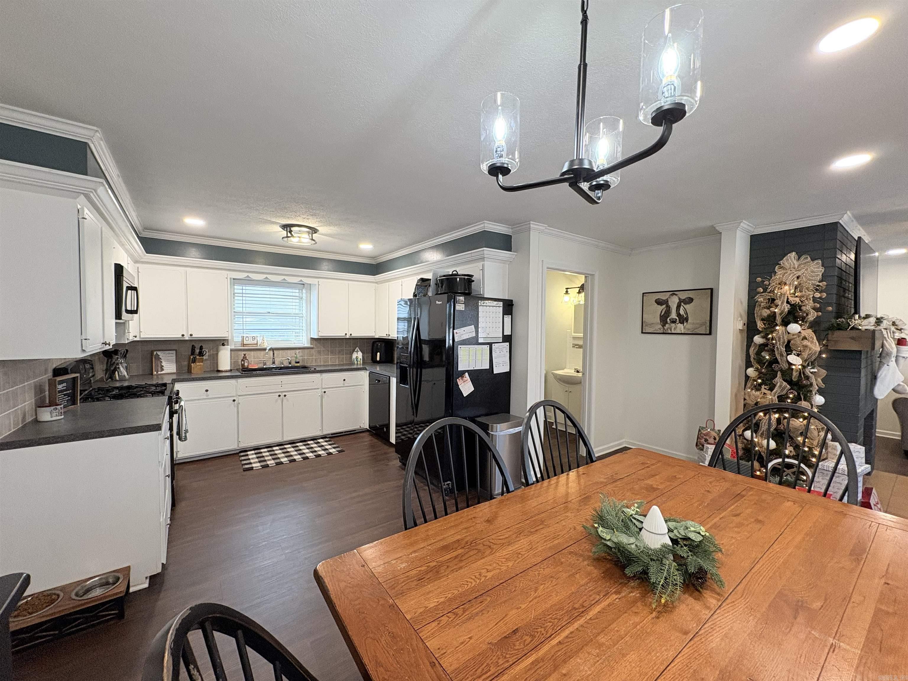 420 N 12th Avenue Piggott, AR 72454