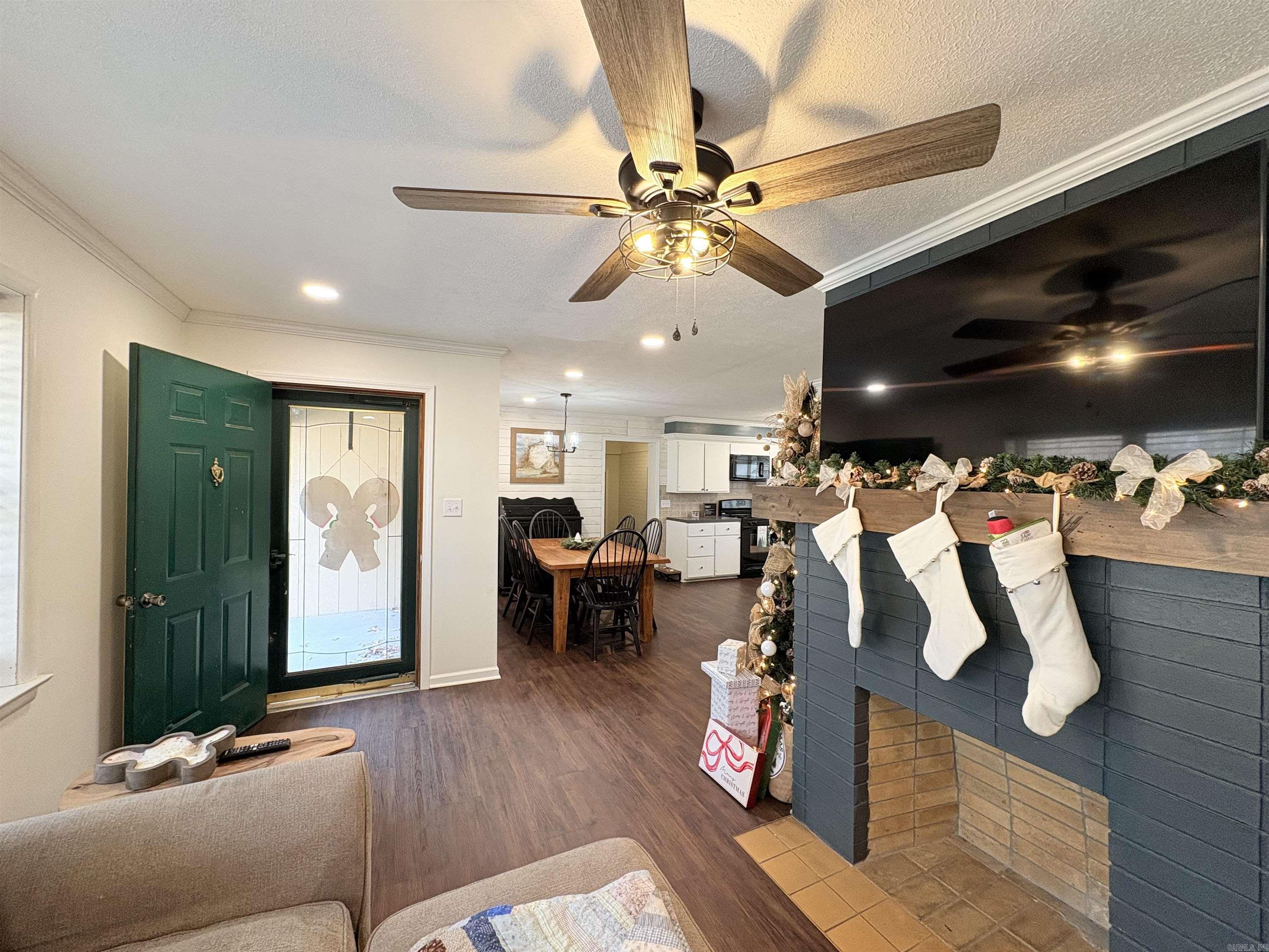 420 N 12th Avenue Piggott, AR 72454