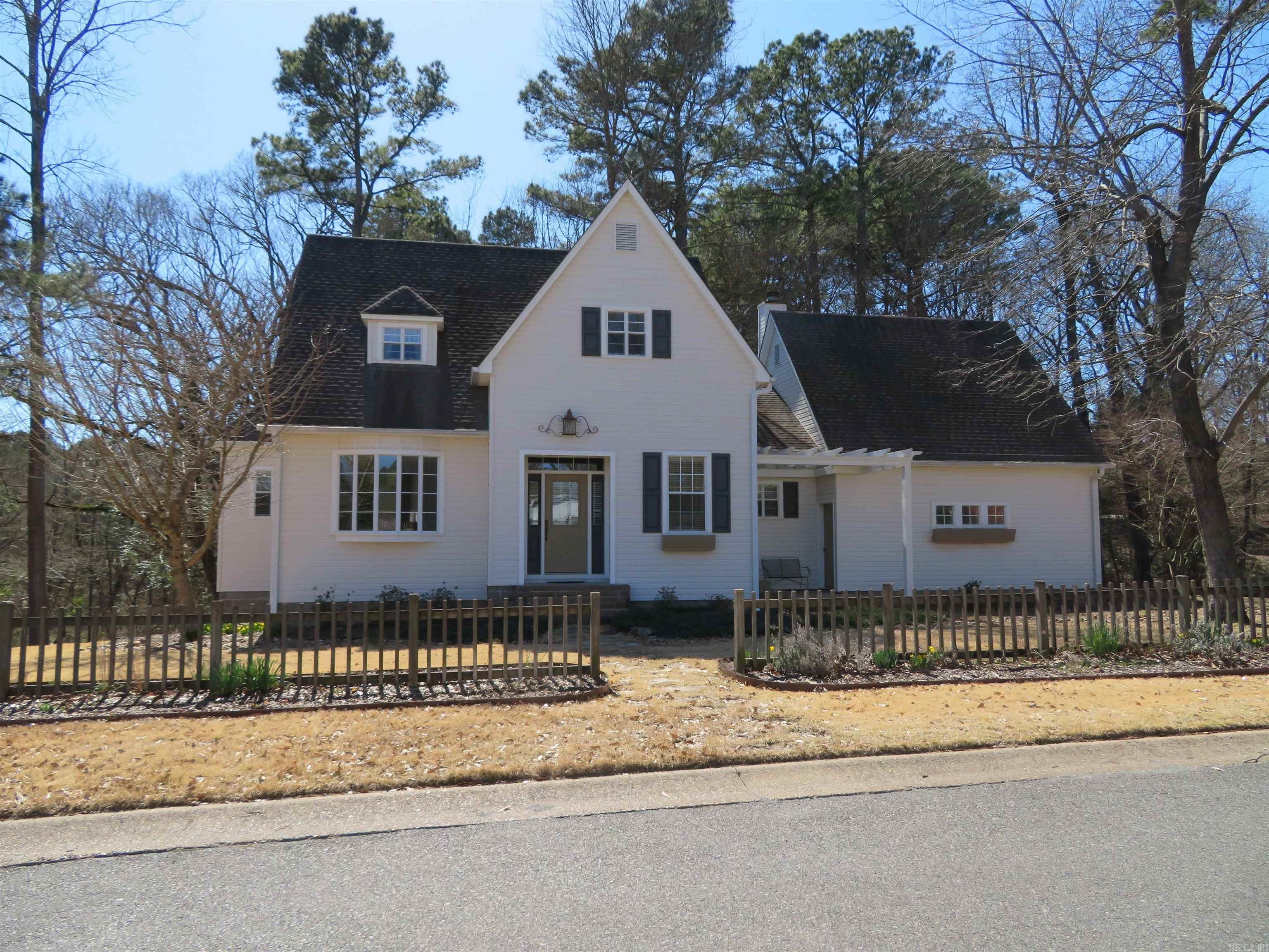 7 Timber Ridge Circle Arkadelphia, AR 71923-5309