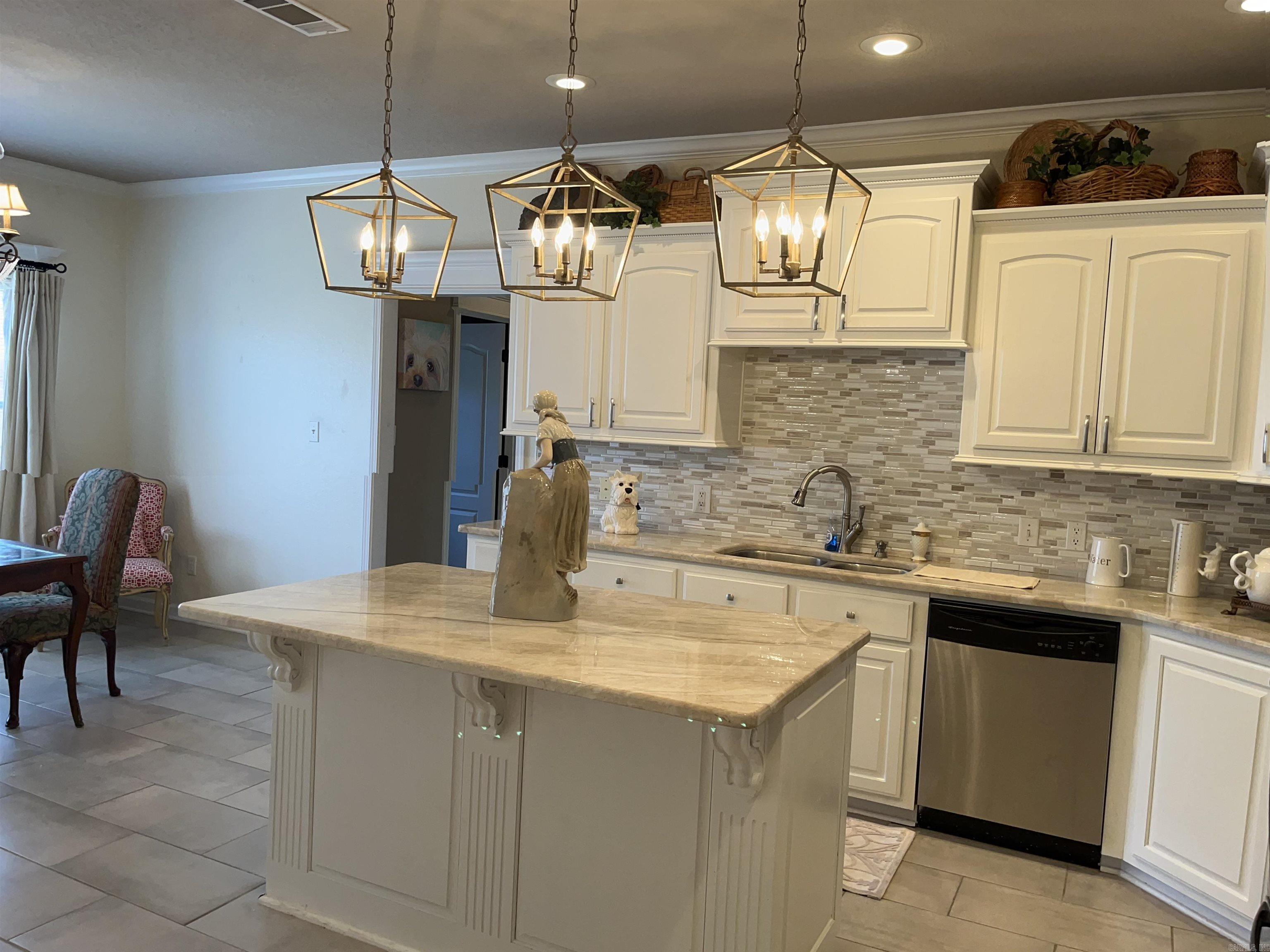 5521 Lexington Avenue Benton, AR 72019