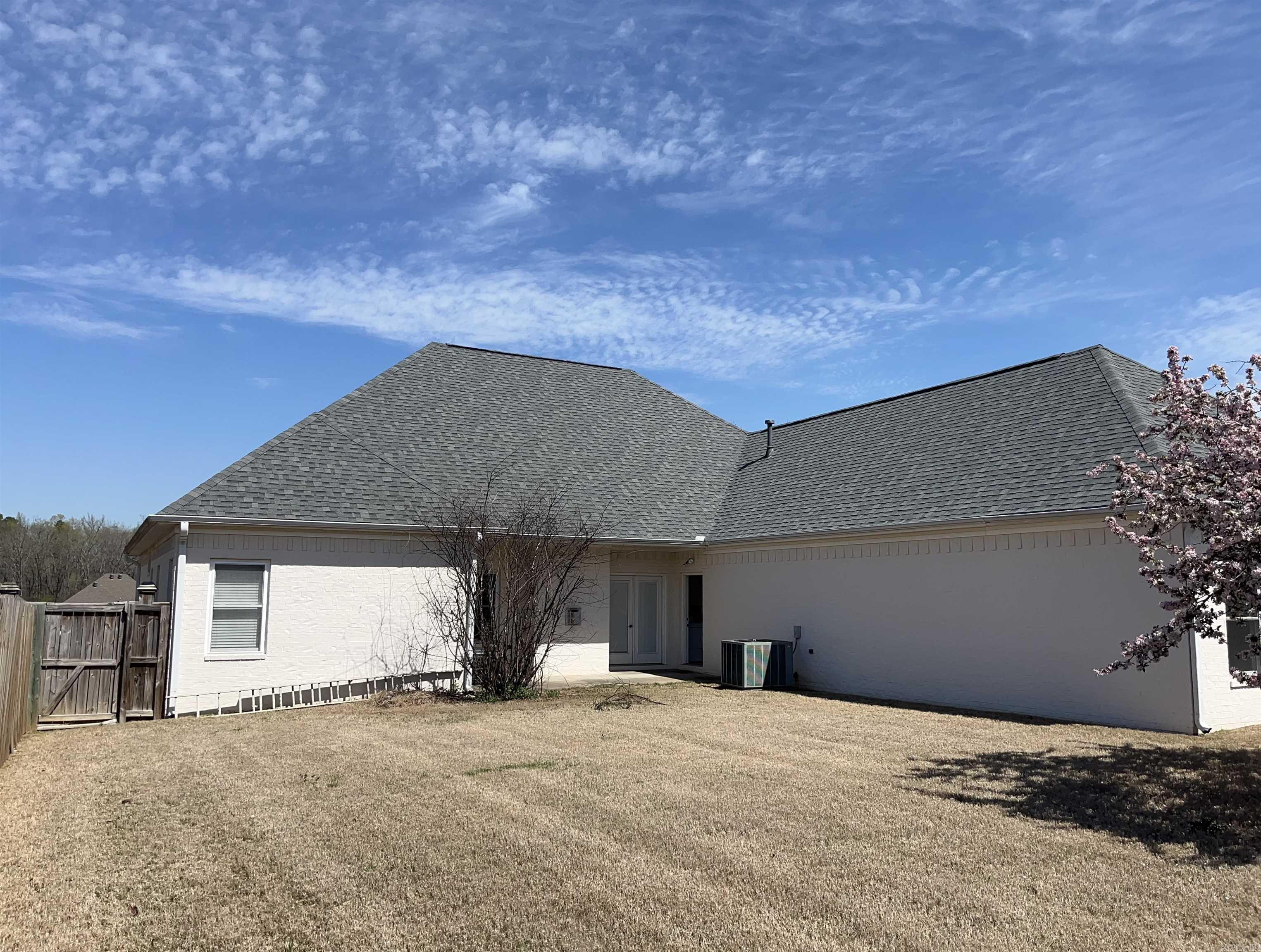 5521 Lexington Avenue Benton, AR 72019