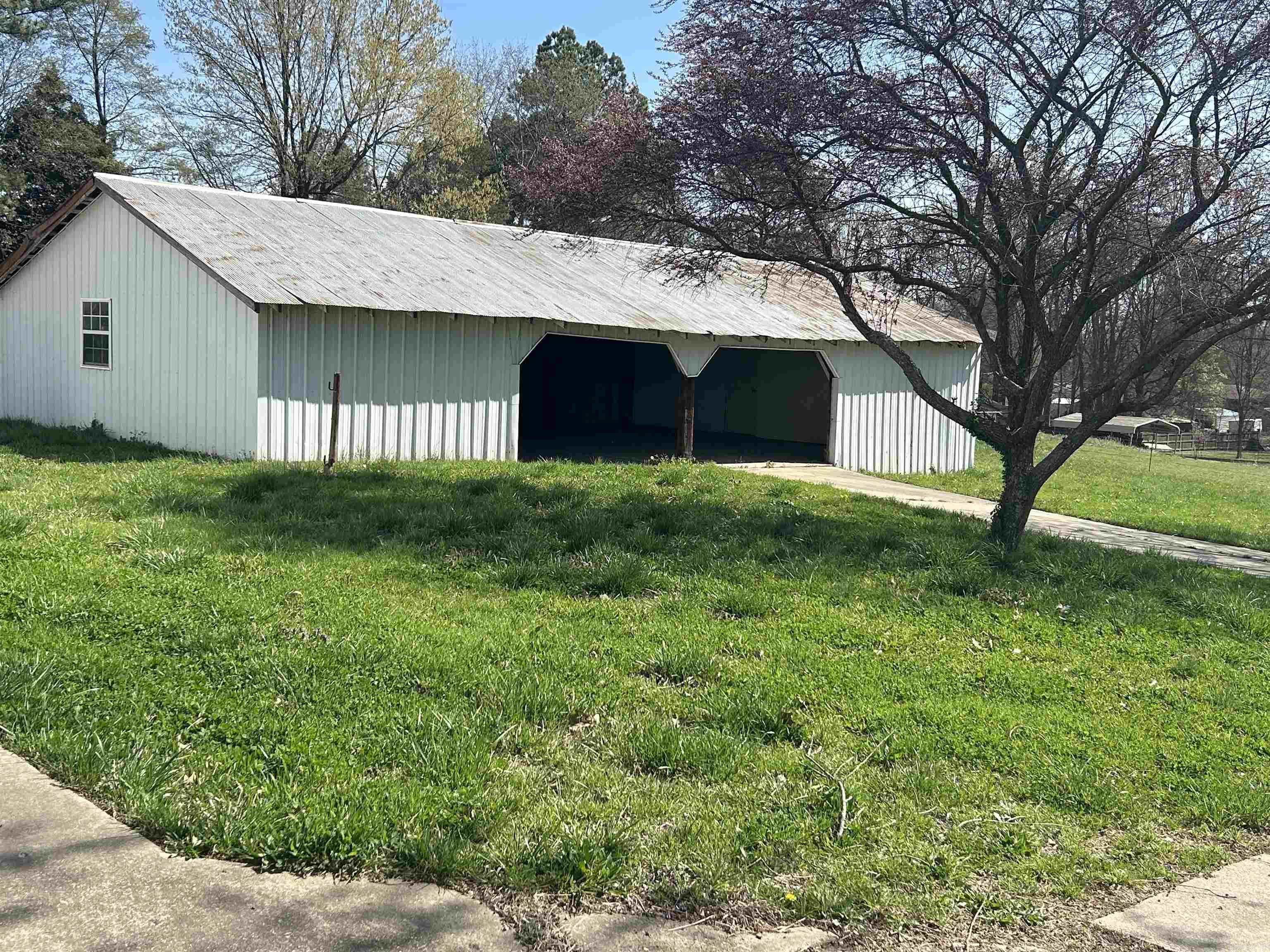 610 Horseshoe  Piggott, AR