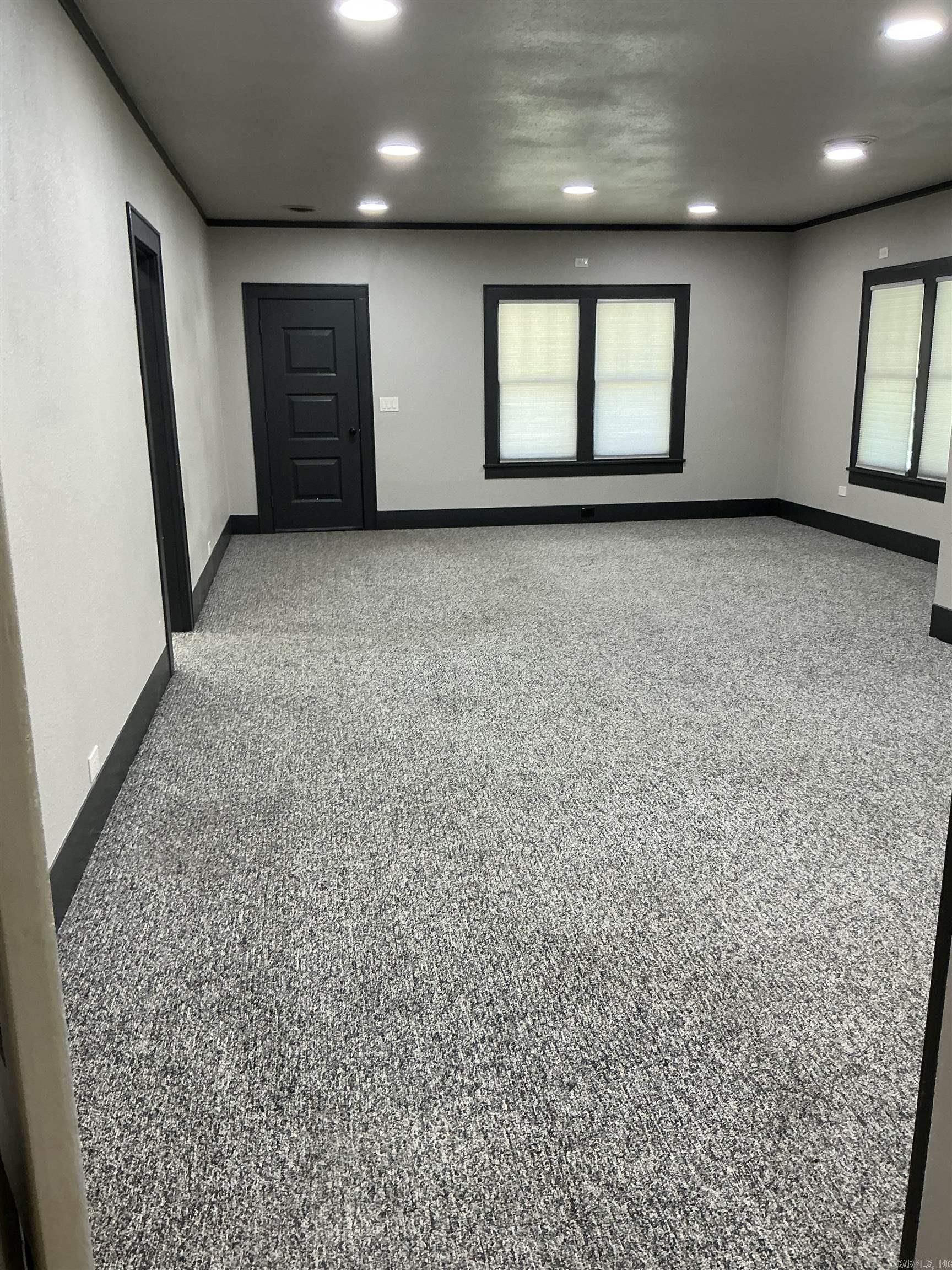 206 W High  Sheridan, AR