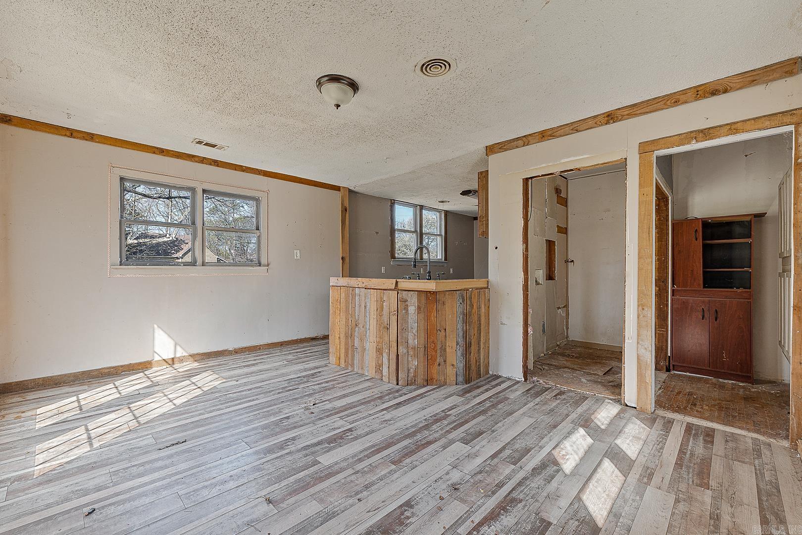 735 W Oak  Jonesboro, AR