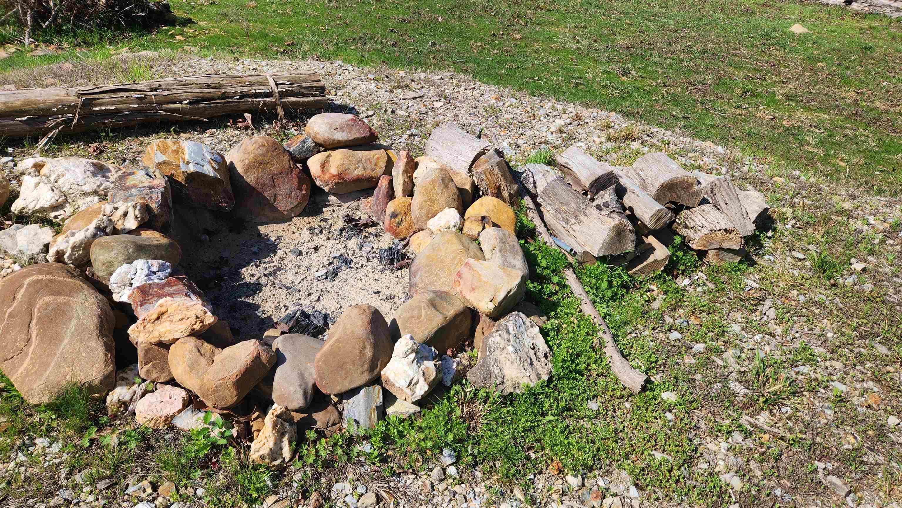 48 Reva's Way  Story, AR