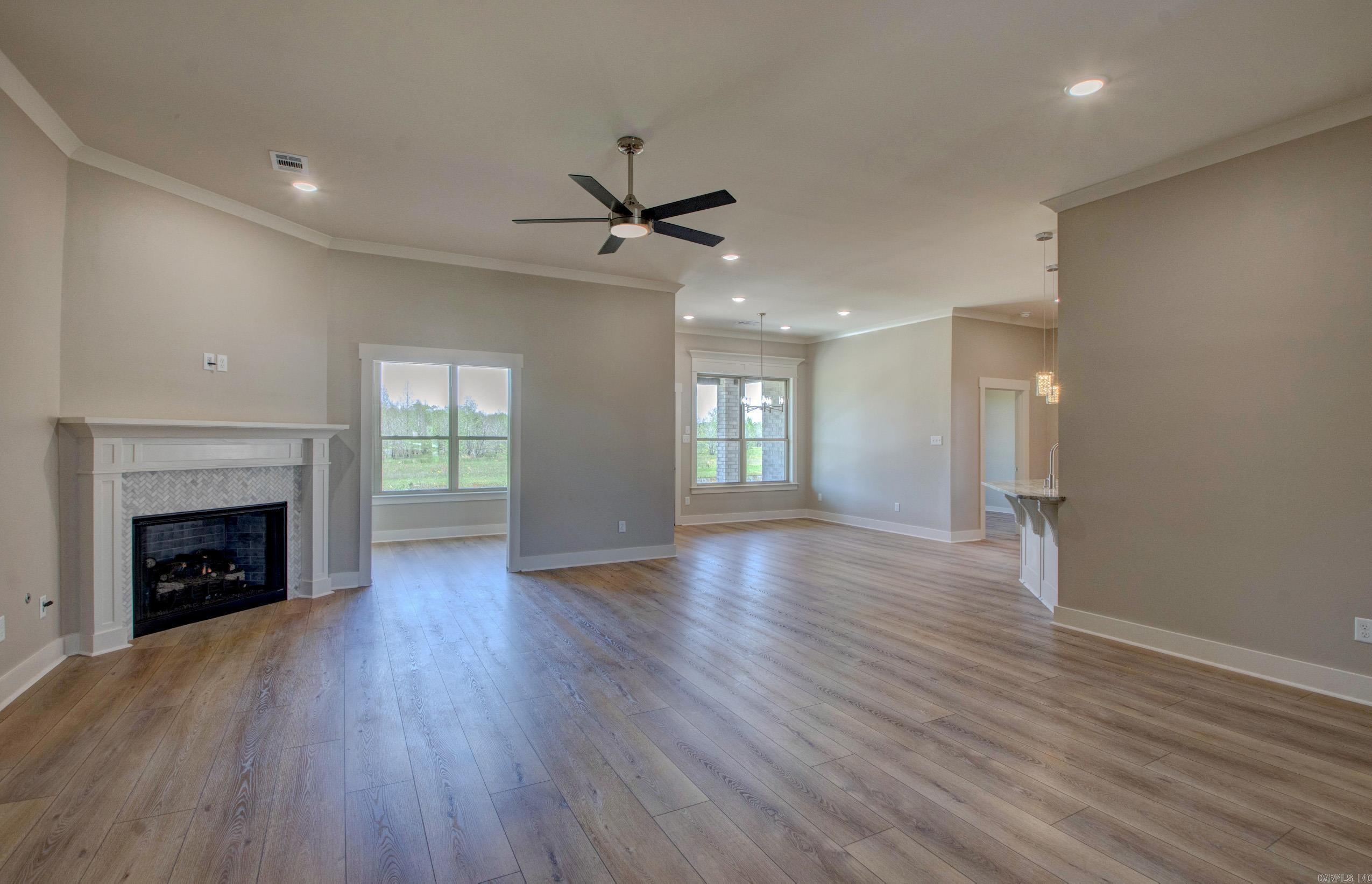 2315 Lakewood Circle — photo 5